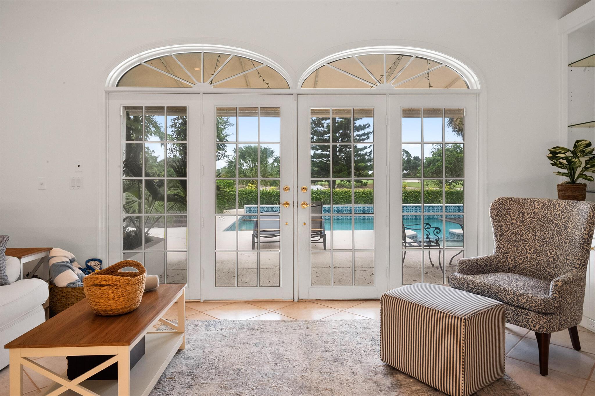 4381 SW Parkgate Boulevard