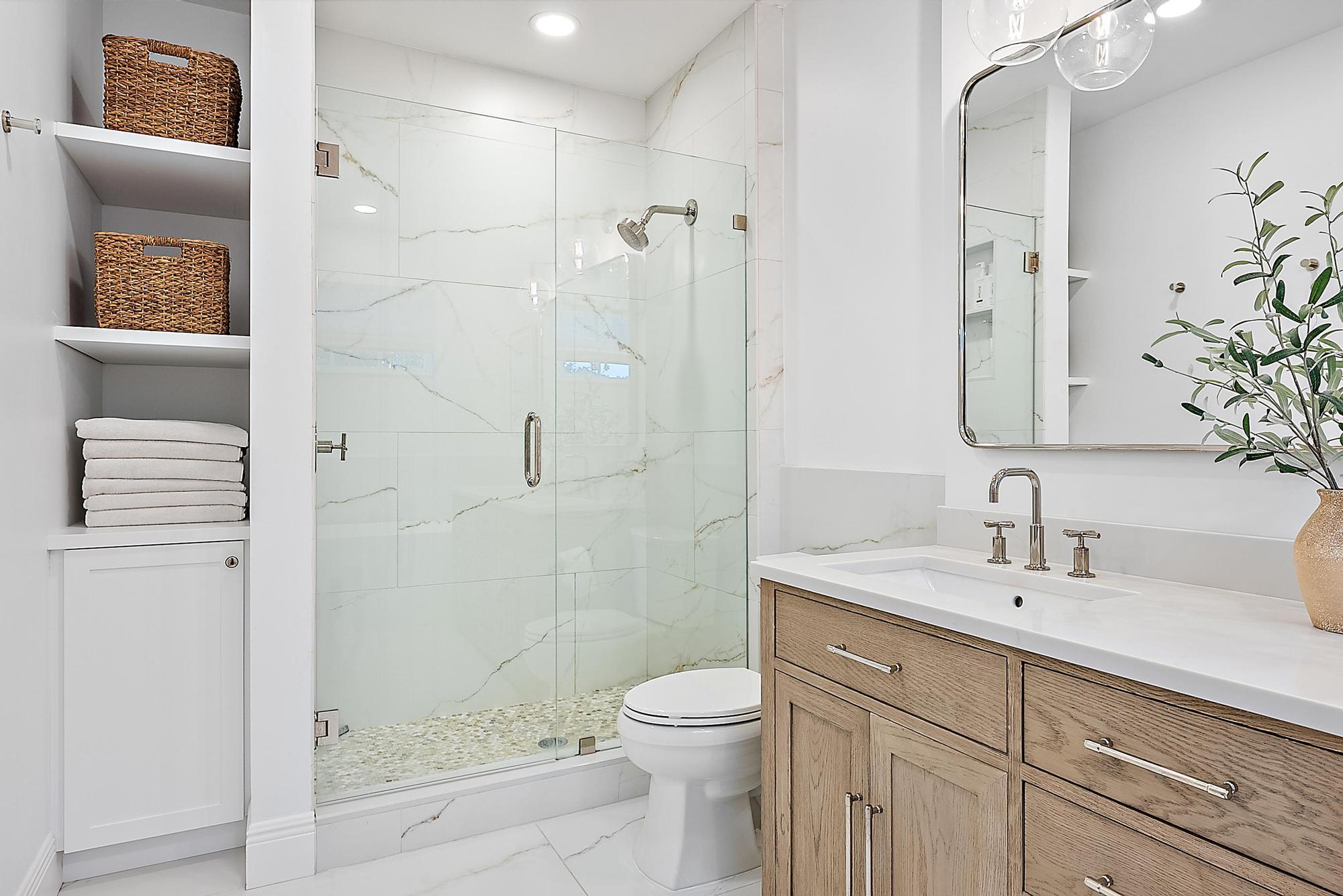 121 Newhaven Boulevard