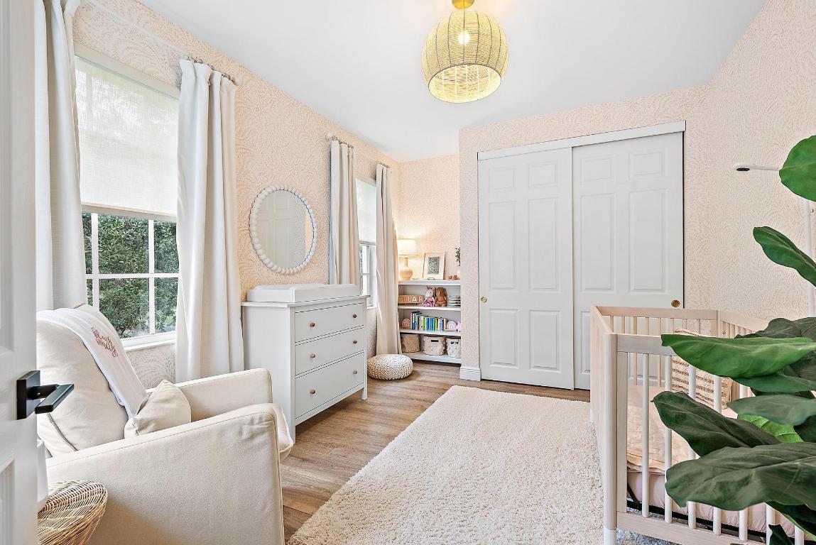 121 Newhaven Boulevard