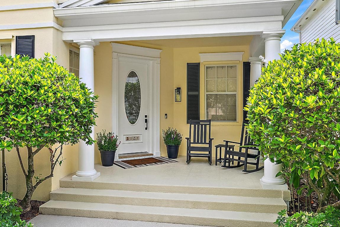 121 Newhaven Boulevard