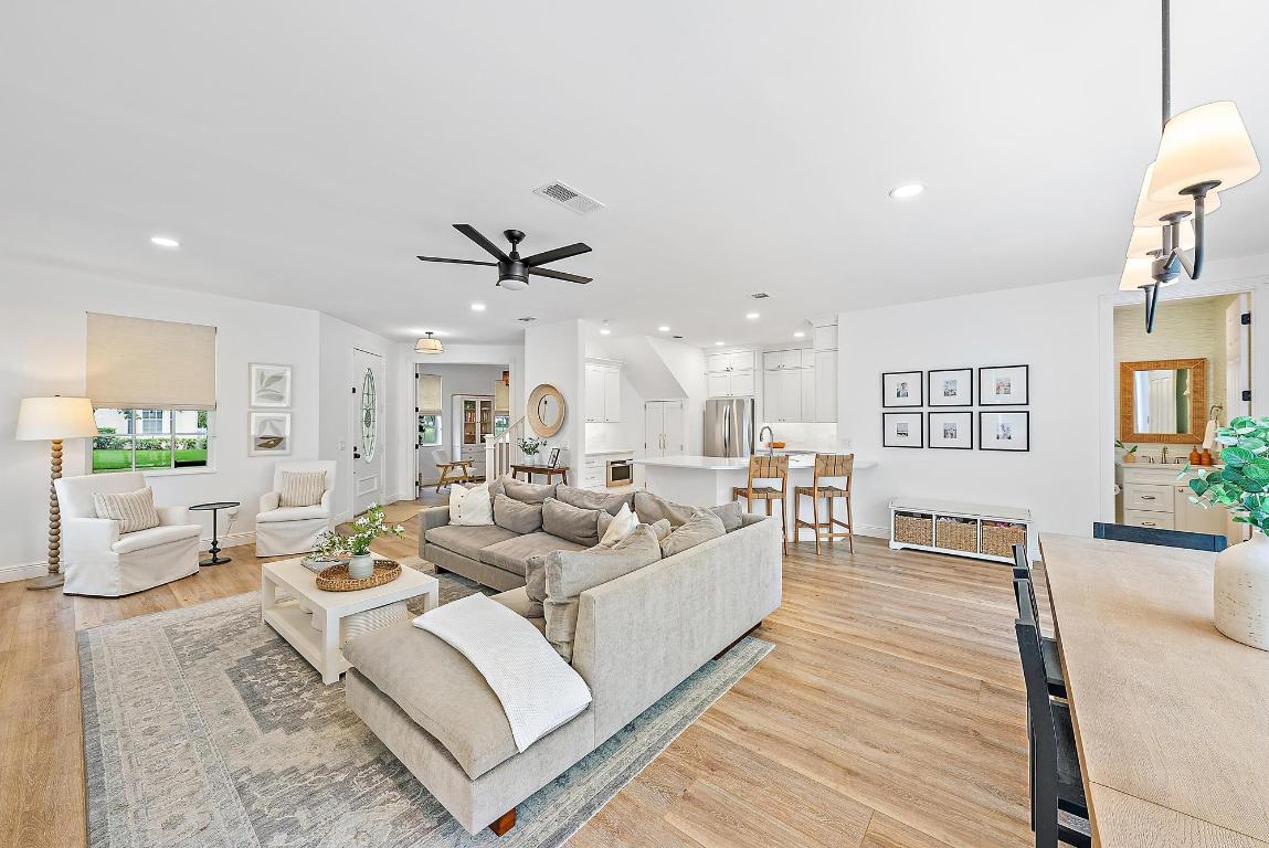 121 Newhaven Boulevard