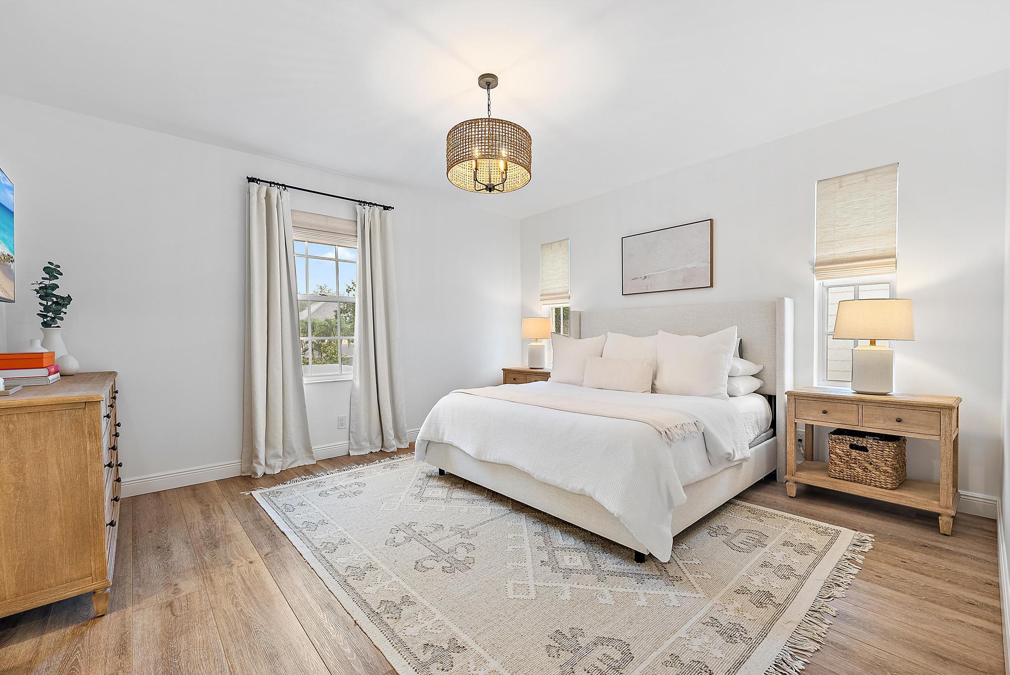 121 Newhaven Boulevard