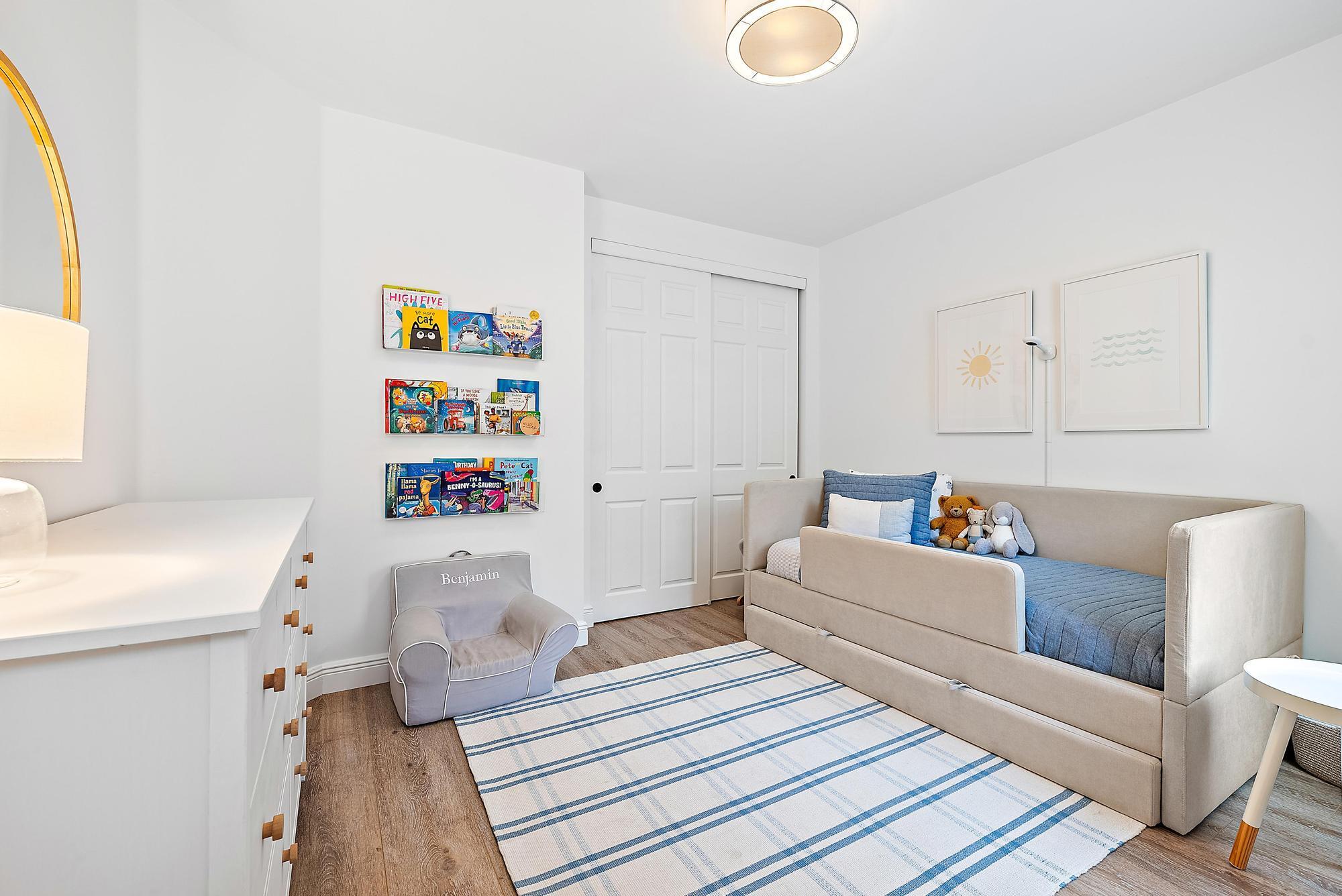 121 Newhaven Boulevard