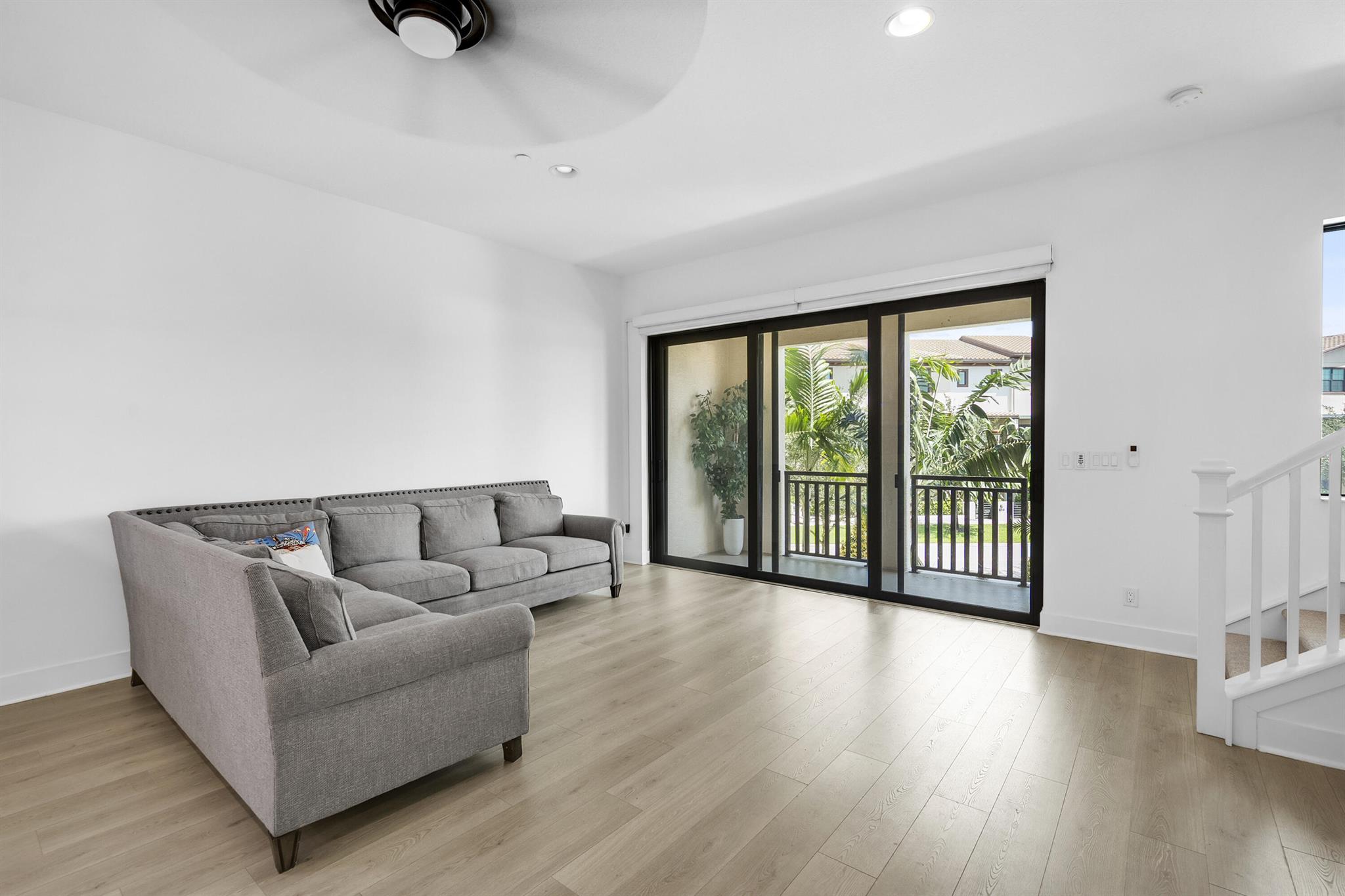 5166 Beckman Ter Terrace