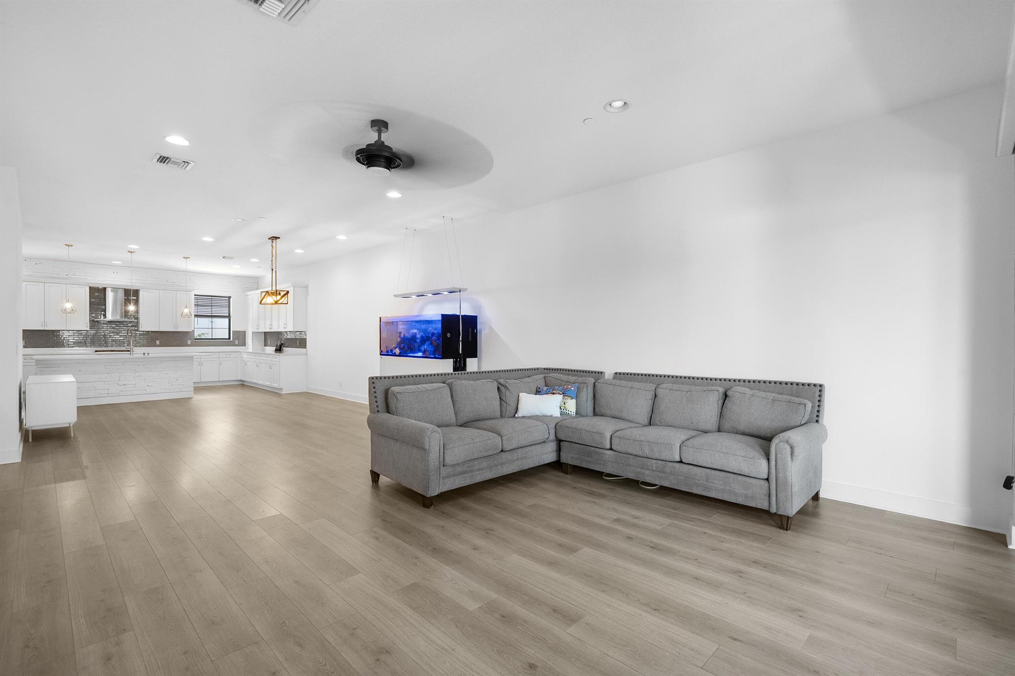 5166 Beckman Ter Terrace