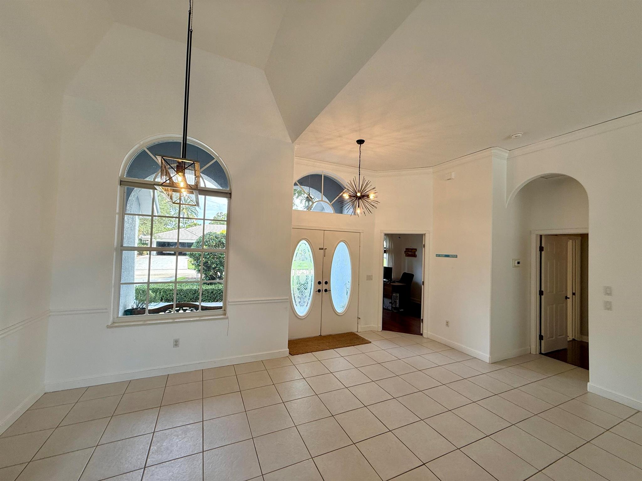 1043 SW Pigeon Plum Way