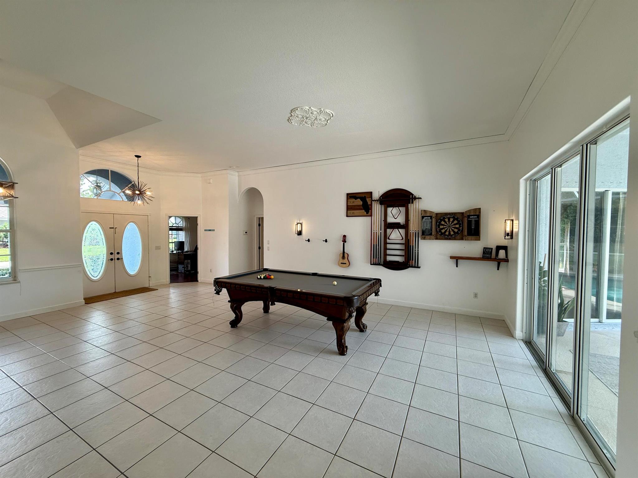 1043 SW Pigeon Plum Way