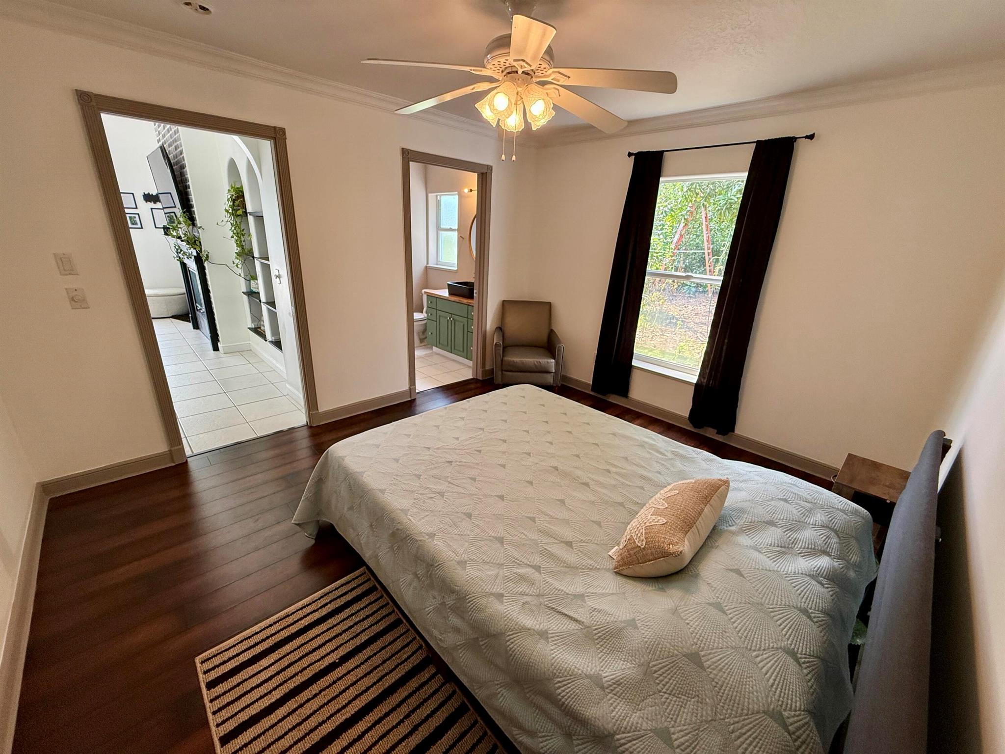 1043 SW Pigeon Plum Way
