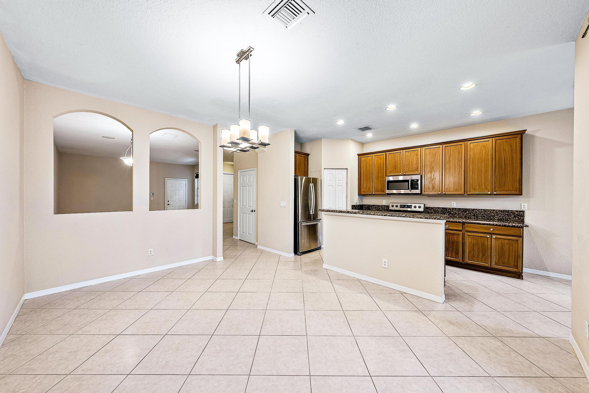 4981 Bonsai 105 Circle 105