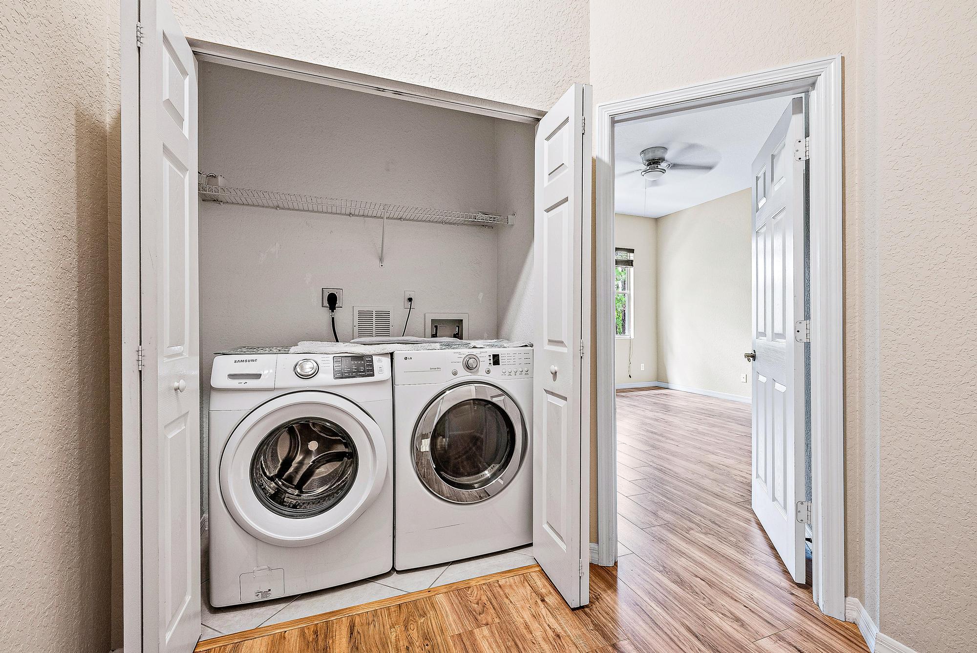 4981 Bonsai 105 Circle 105