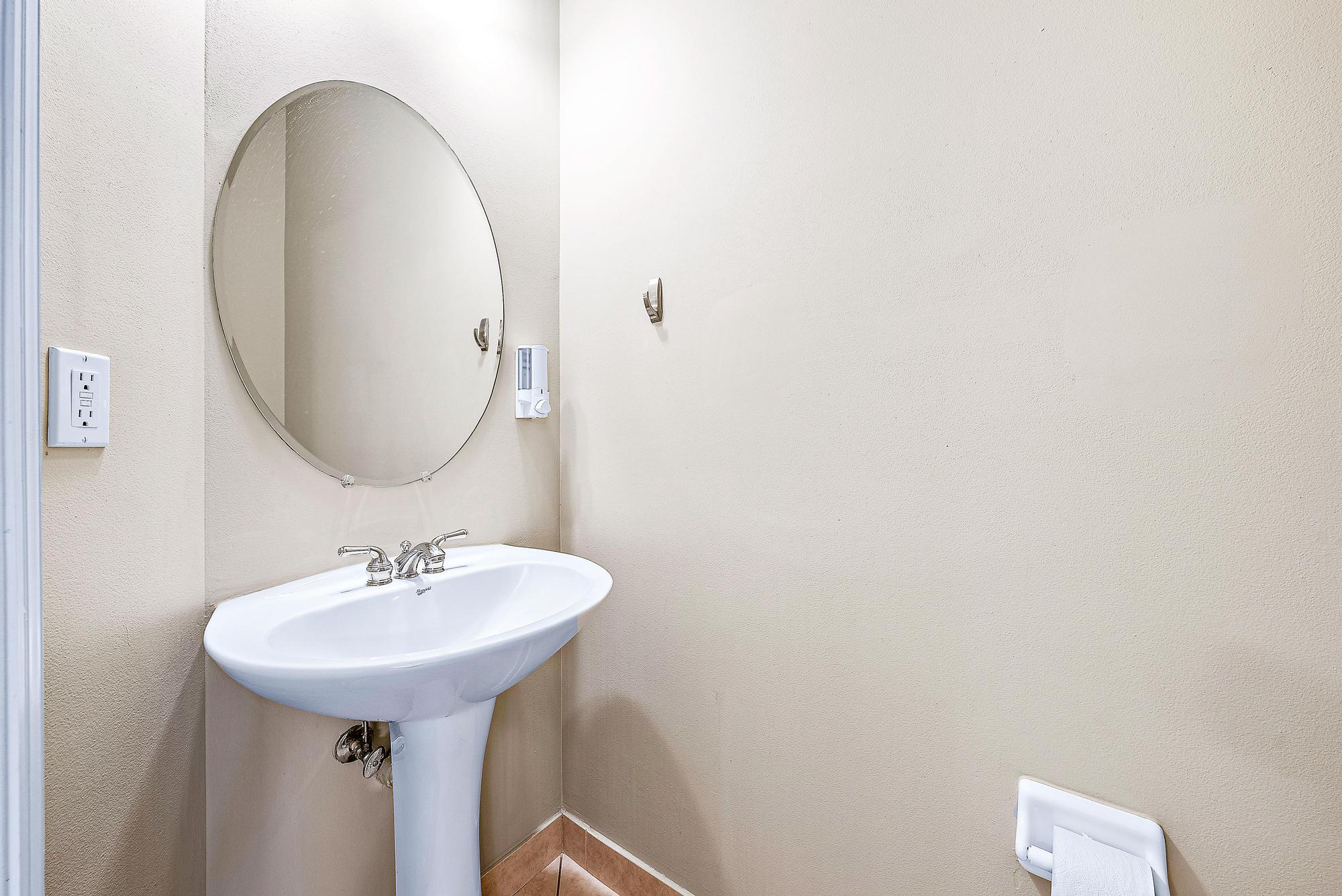 4981 Bonsai 105 Circle 105