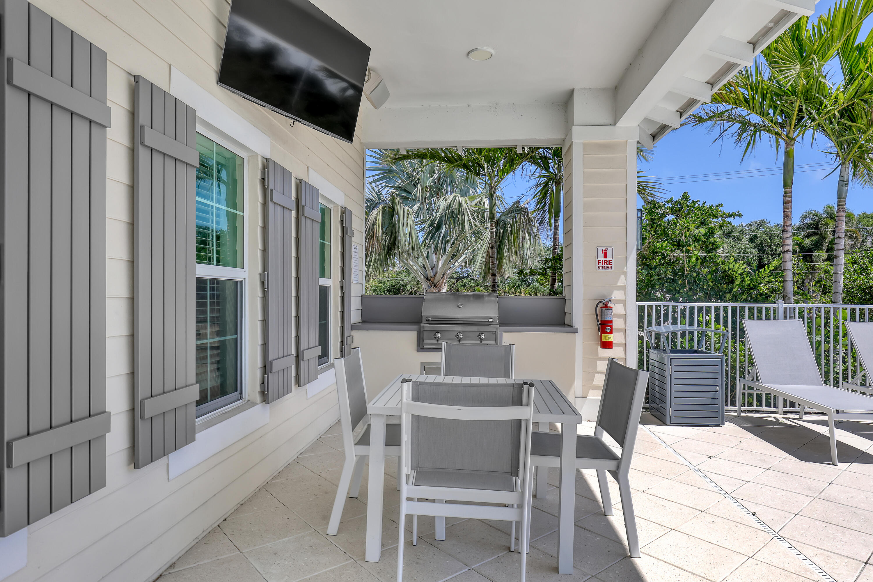 114 Royal Palm Circle