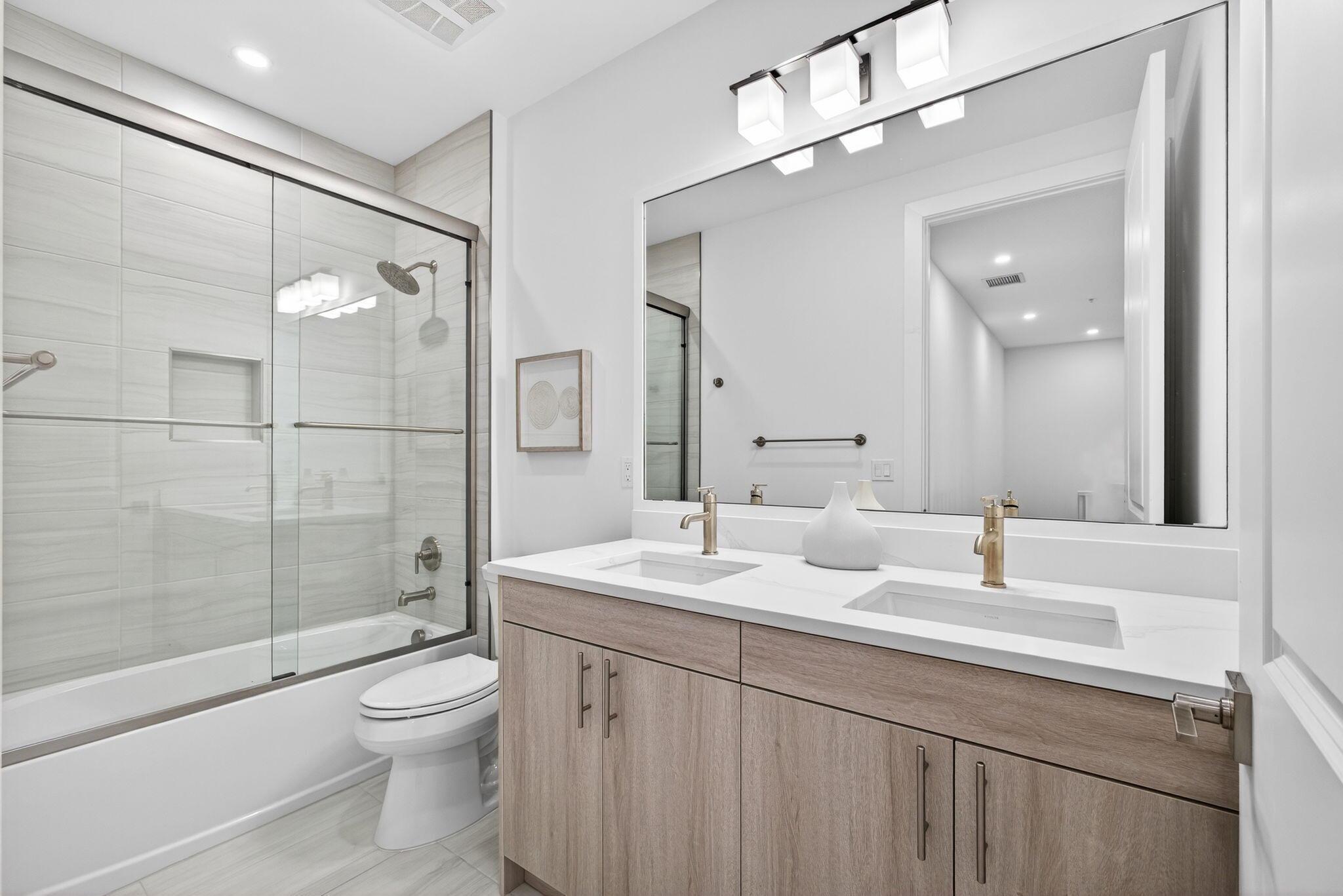 114 Royal Palm Circle