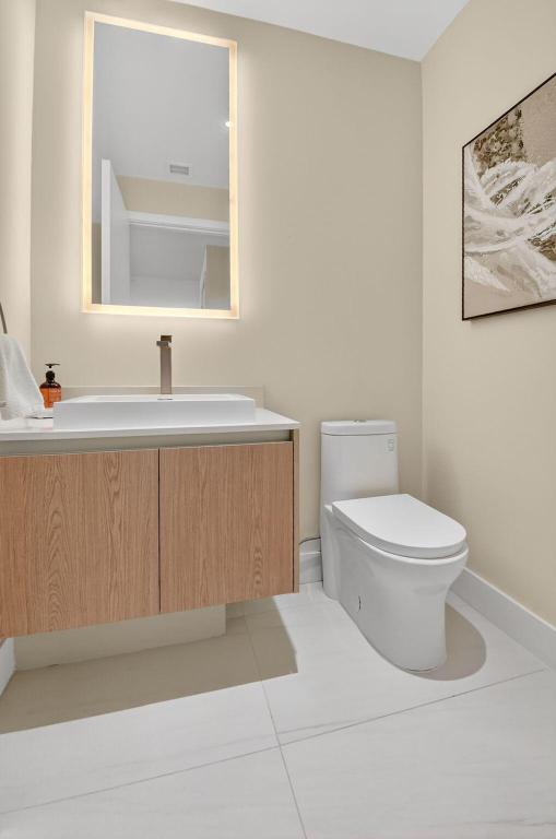 3100 N Ocean Drive 1210 H