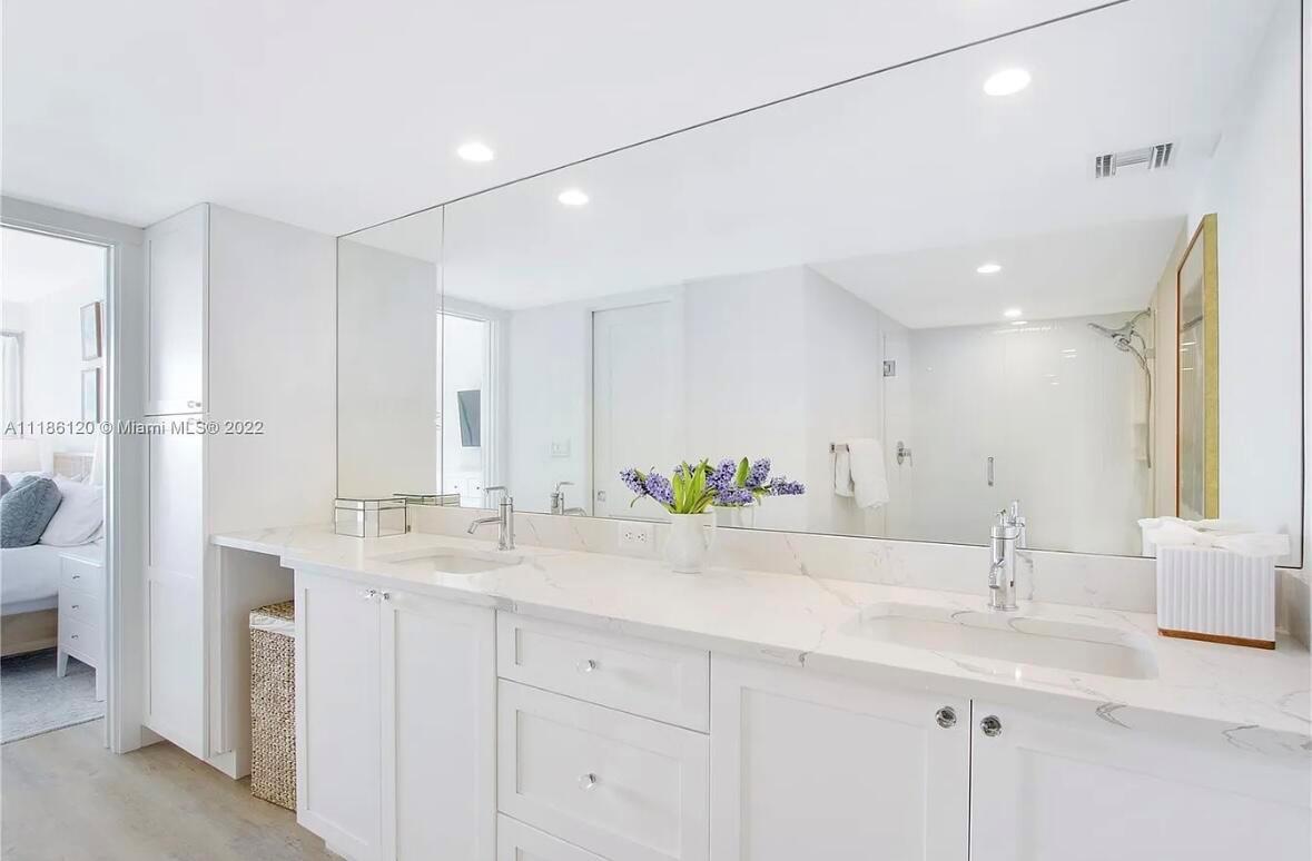 350 S Beach Road 401