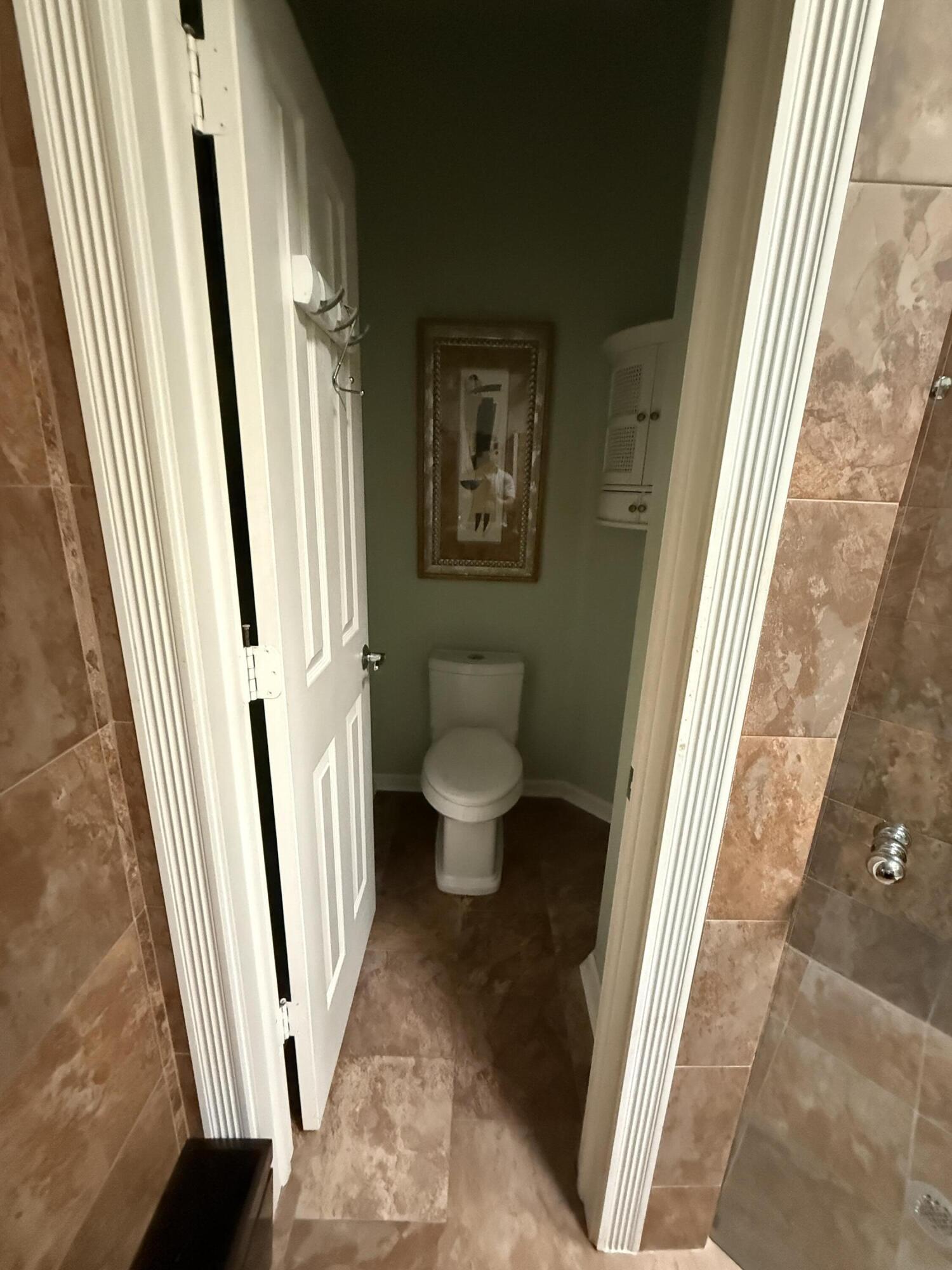 222 E Tall Oaks Circle