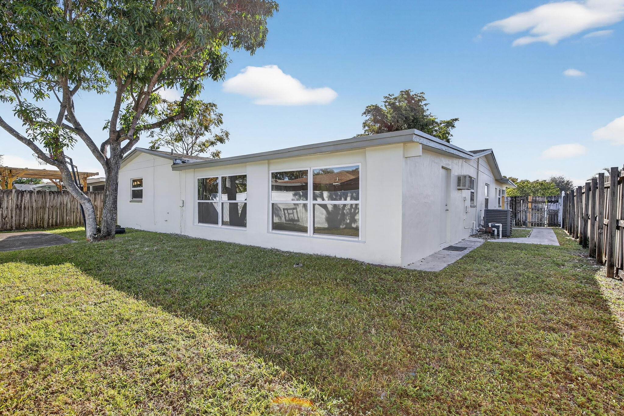 8961 NW 21st Street, Pembroke Pines