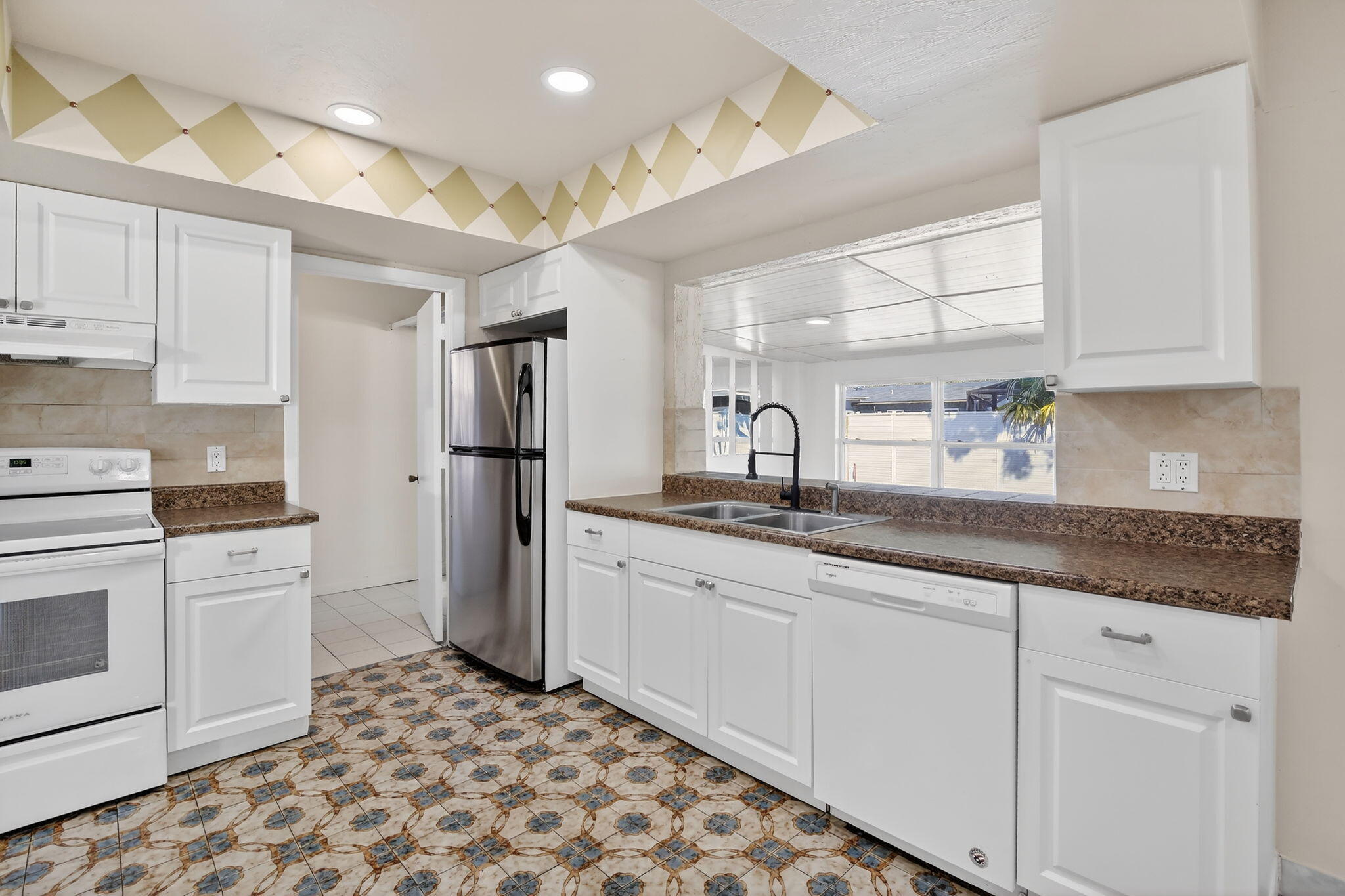 8961 NW 21st Street, Pembroke Pines