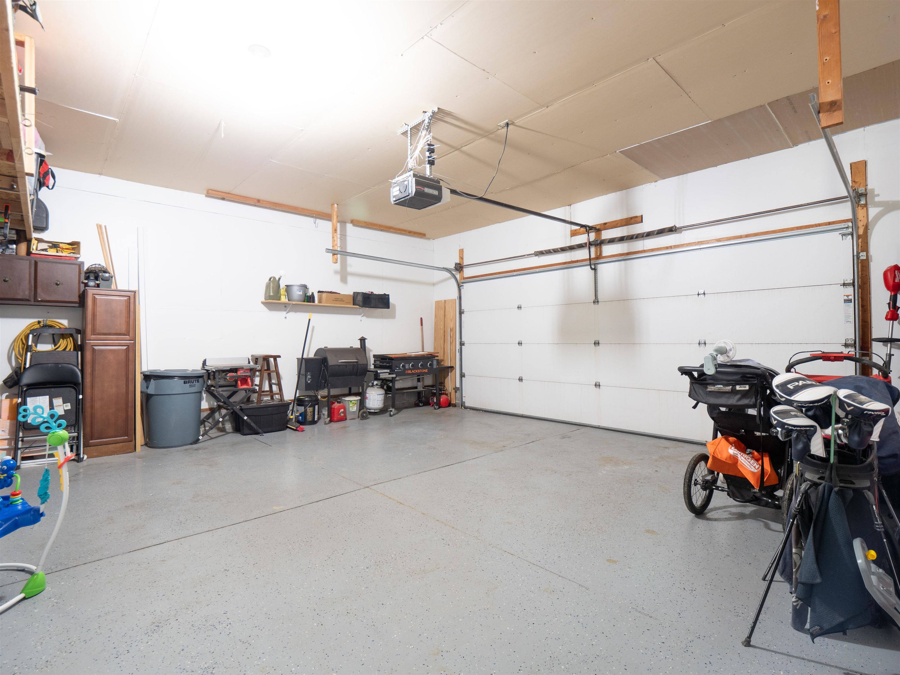 718 E 48th St.