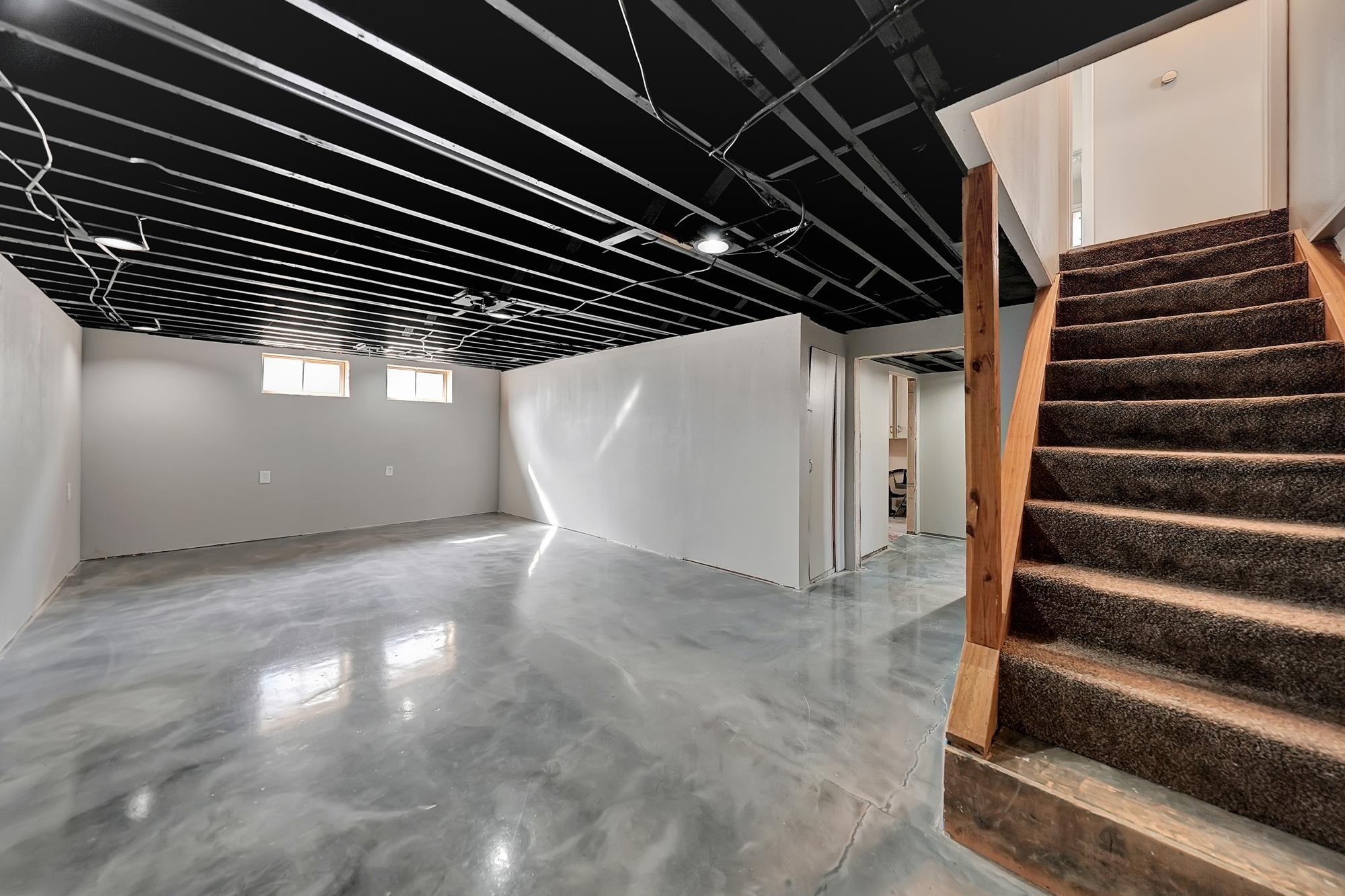 1514 W 2nd Street