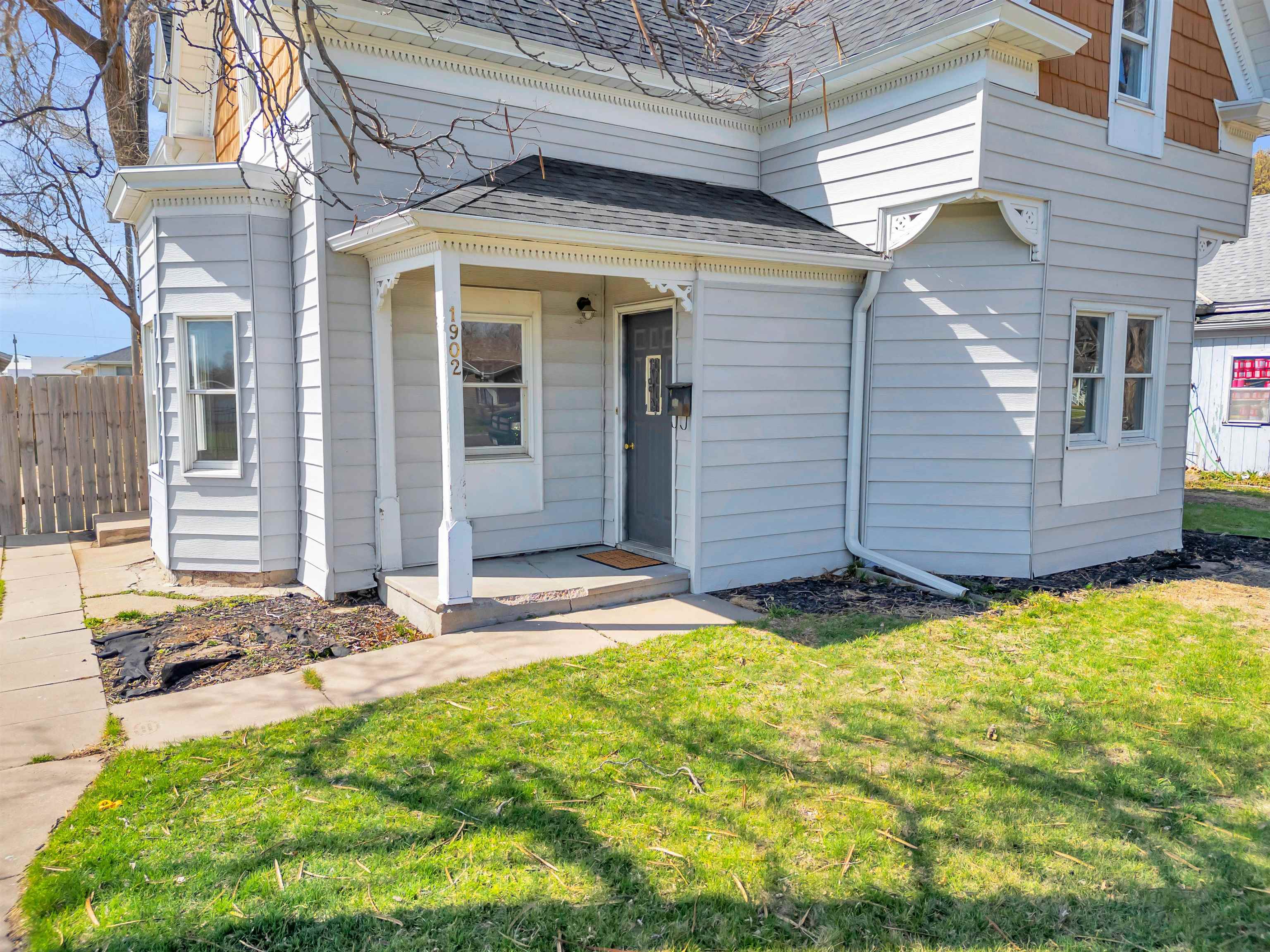 1902 8th Ave.