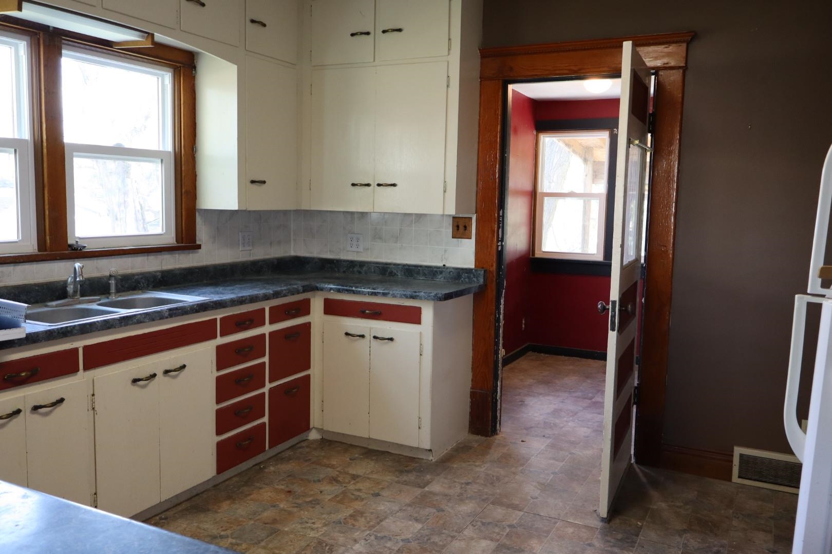 423 N 4th Street
