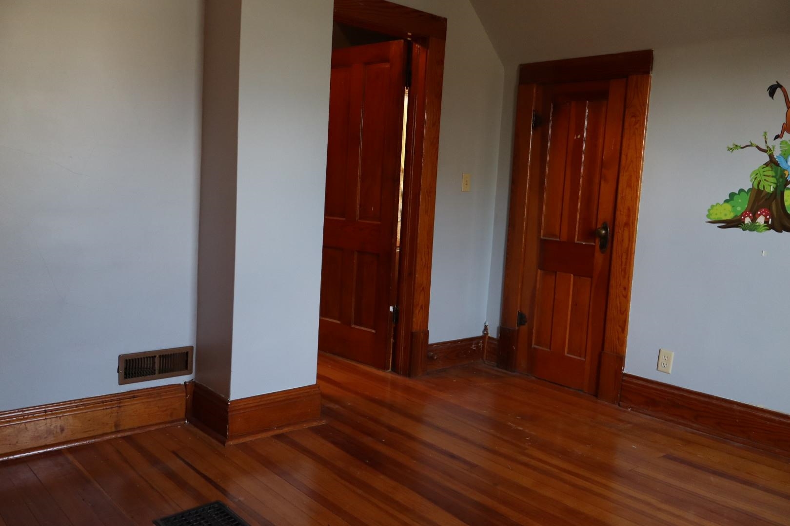 423 N 4th Street