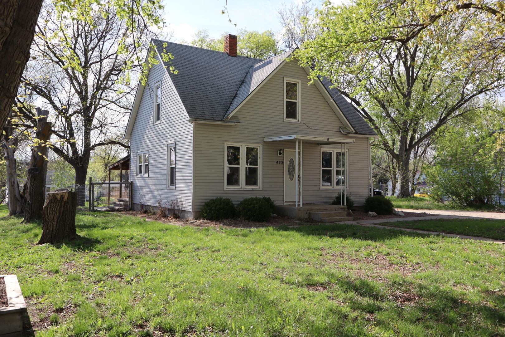423 N 4th Street