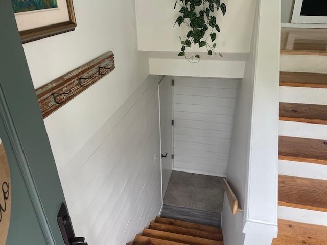 307 W 36th Drive