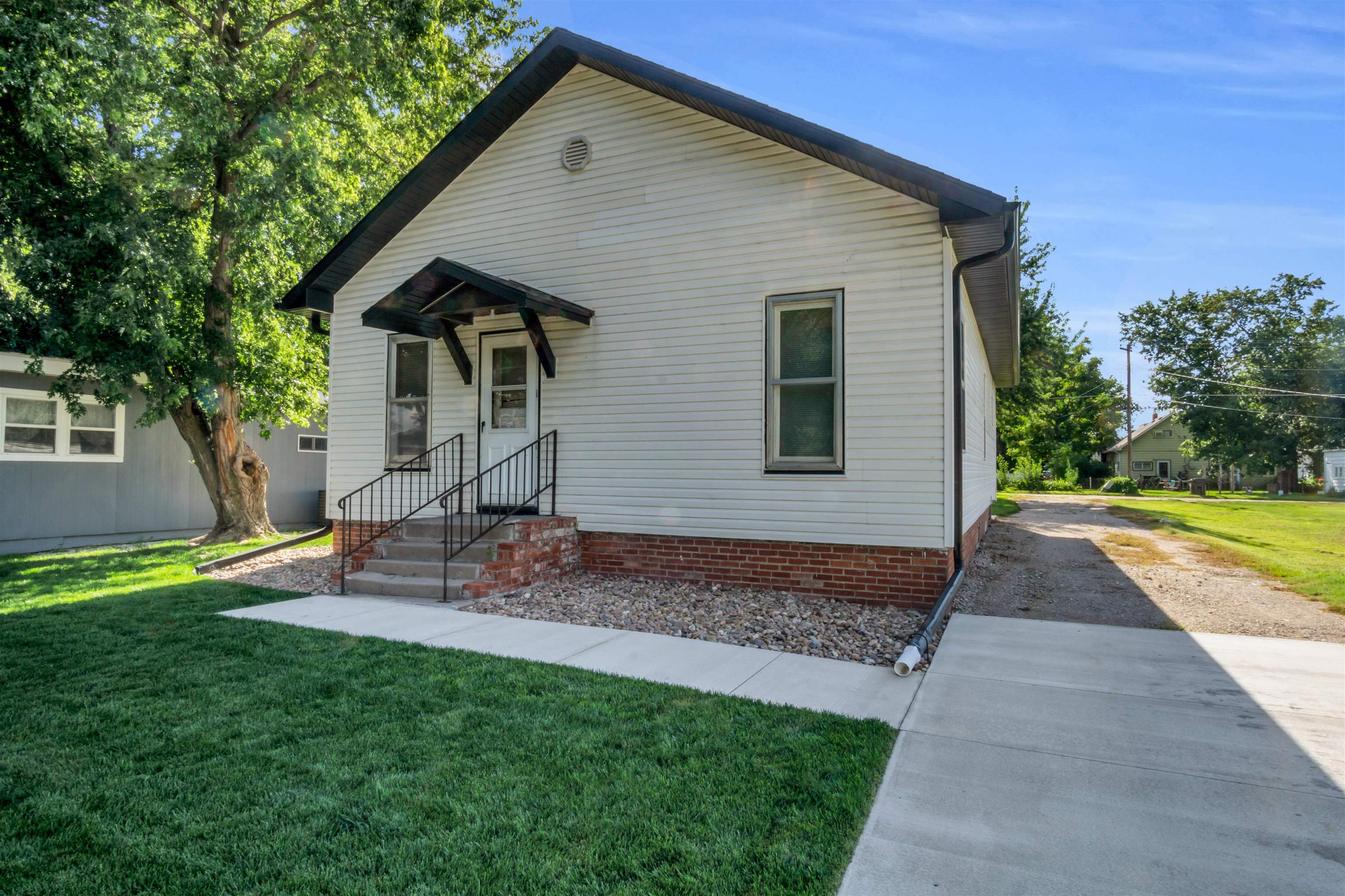 218 Sicily Avenue
