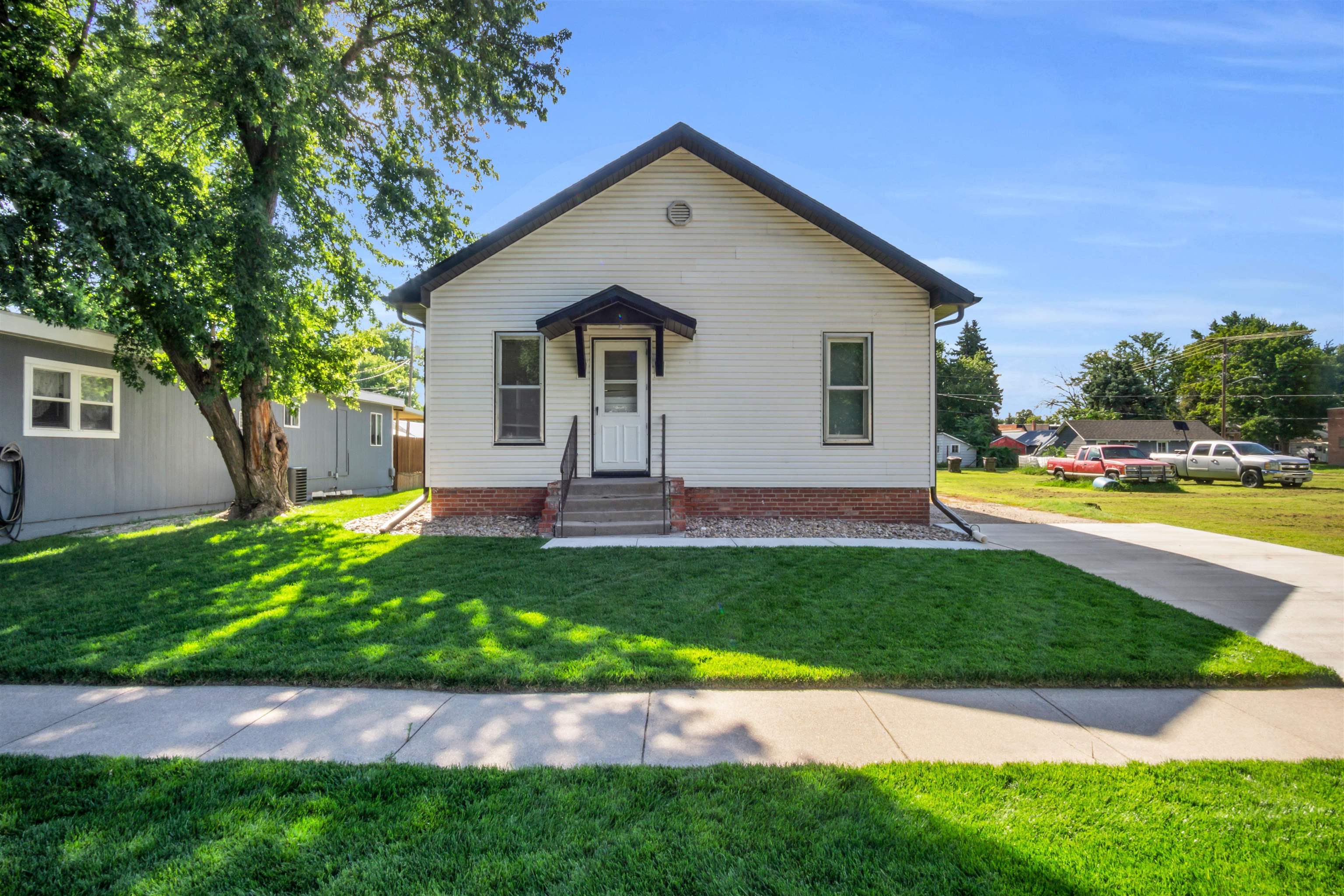 218 Sicily Avenue