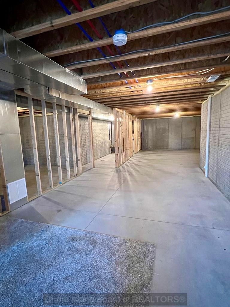 4346 Leon Circle