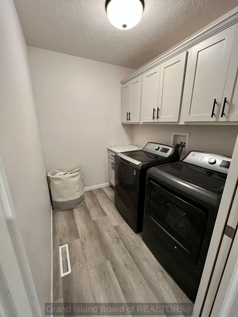 4346 Leon Circle