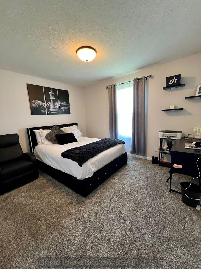 4346 Leon Circle
