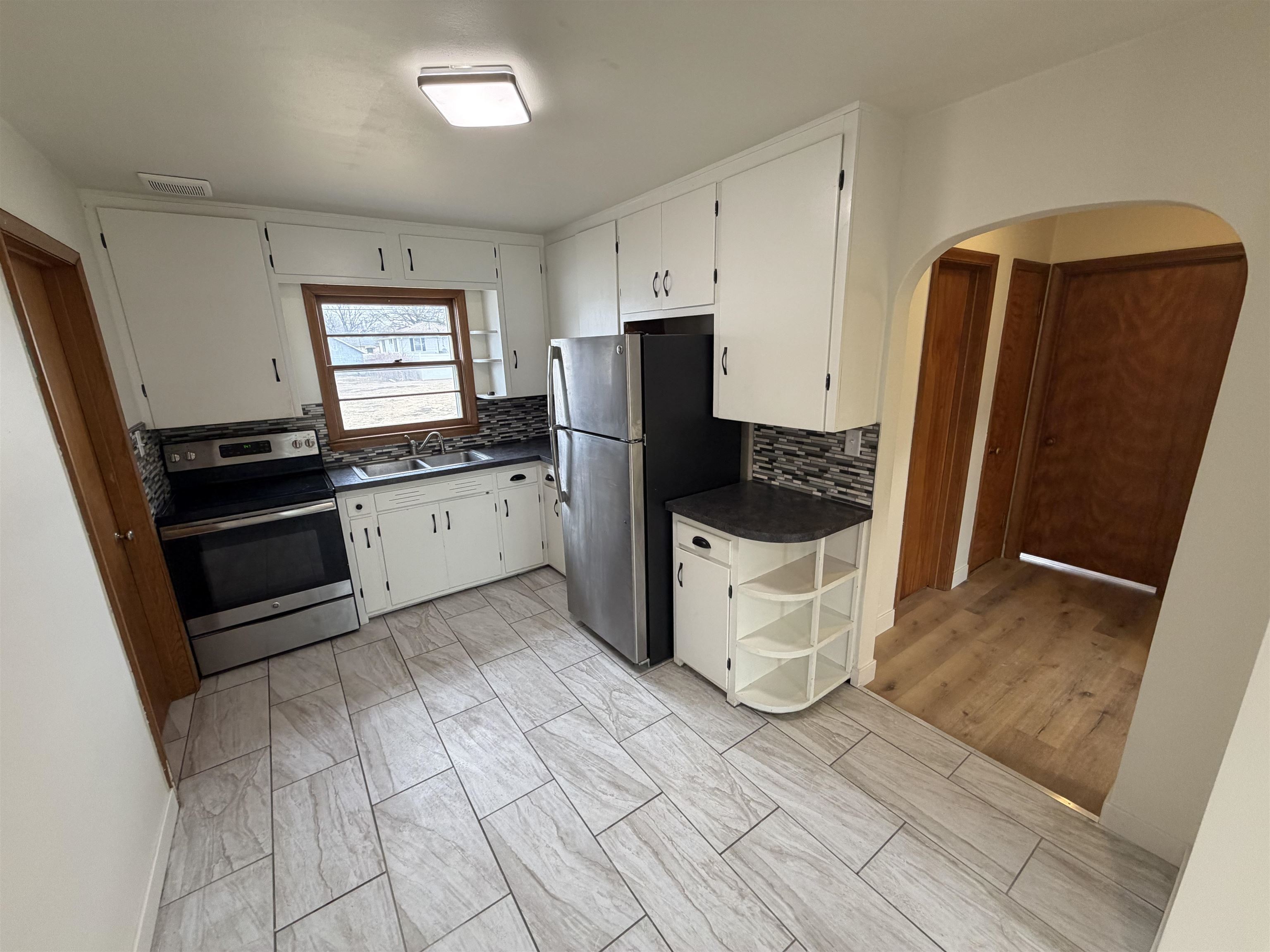 132 N Hubbard Avenue