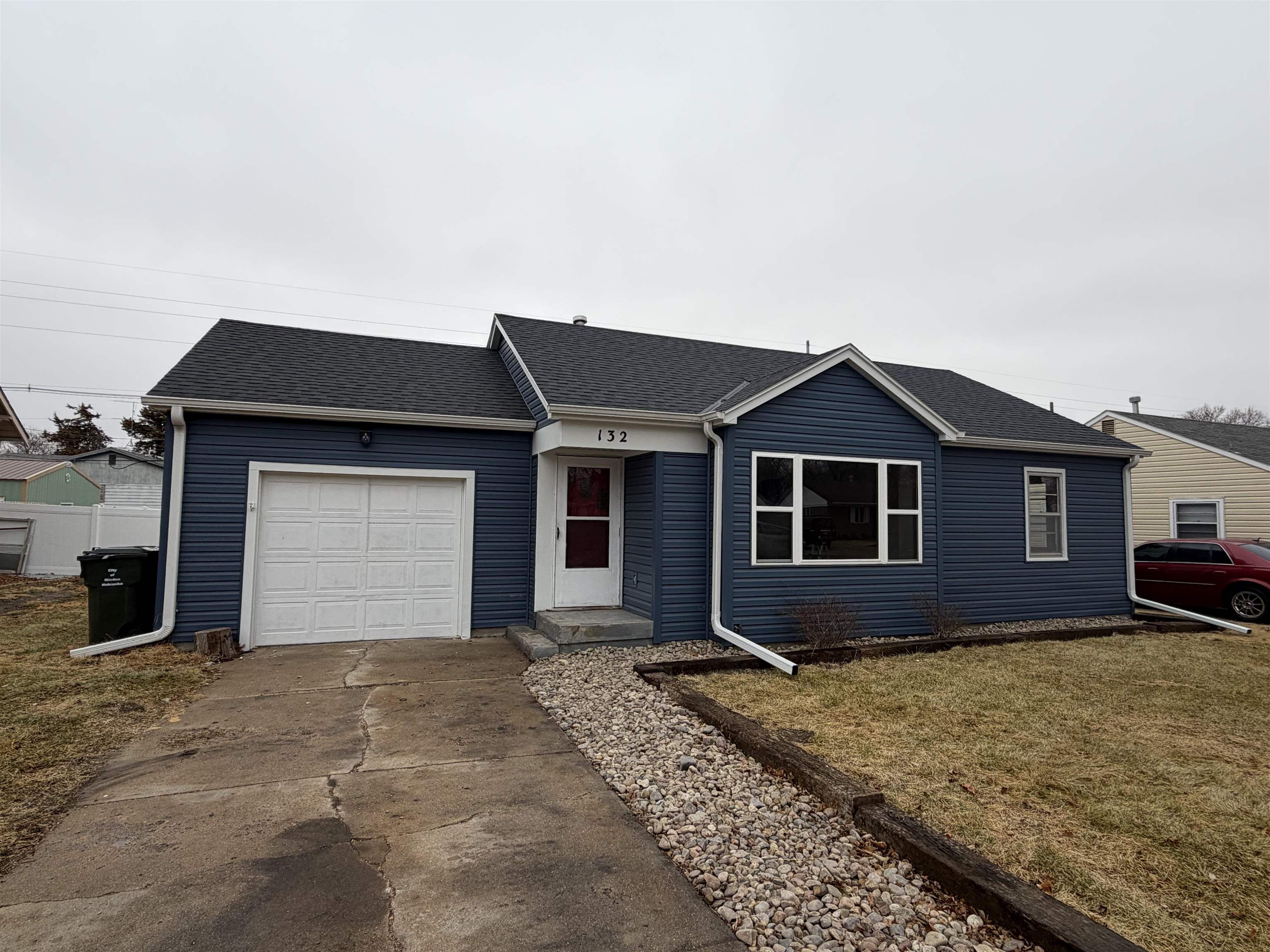132 N Hubbard Avenue
