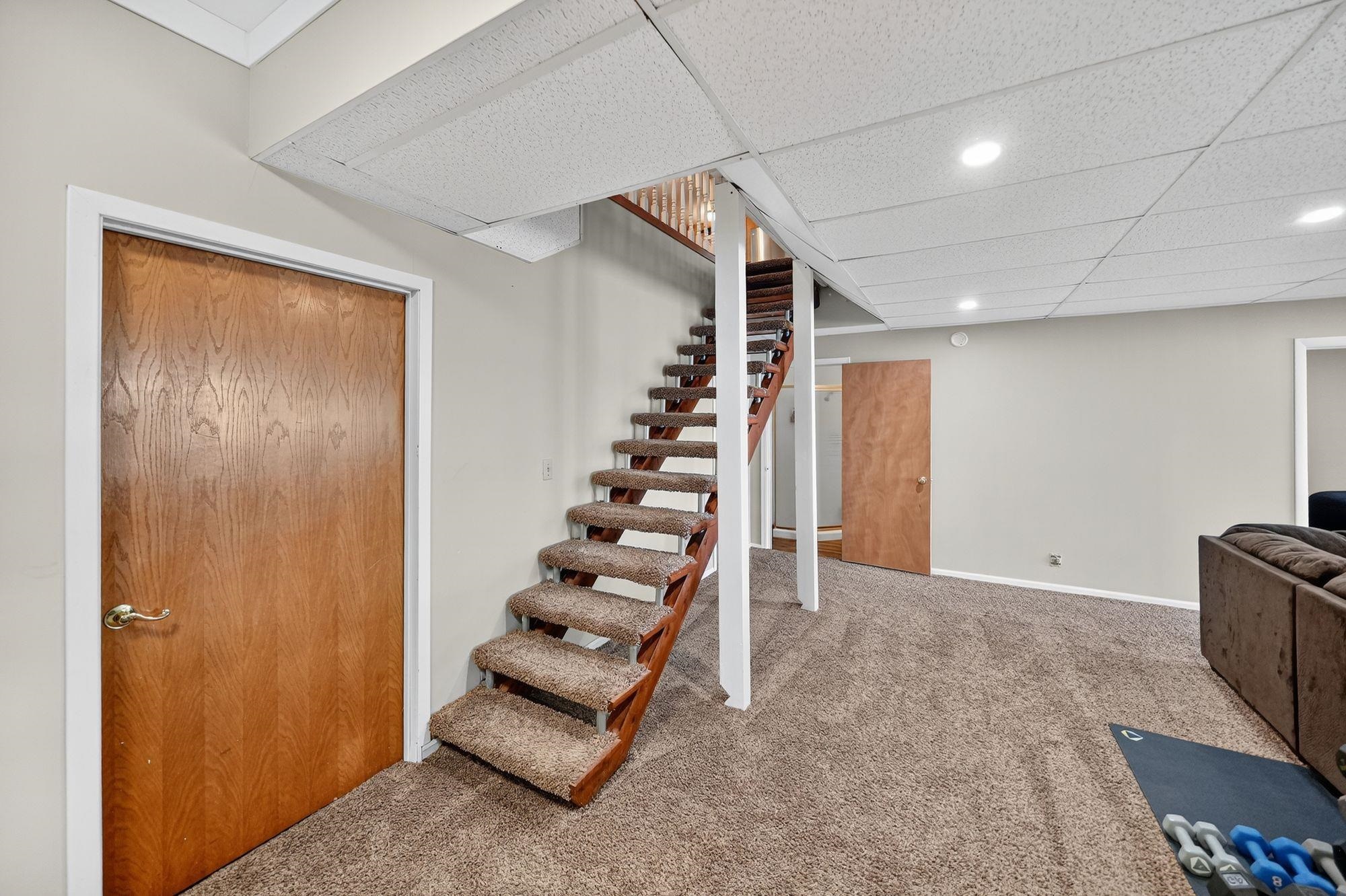 95 Lakeview Acres Dr