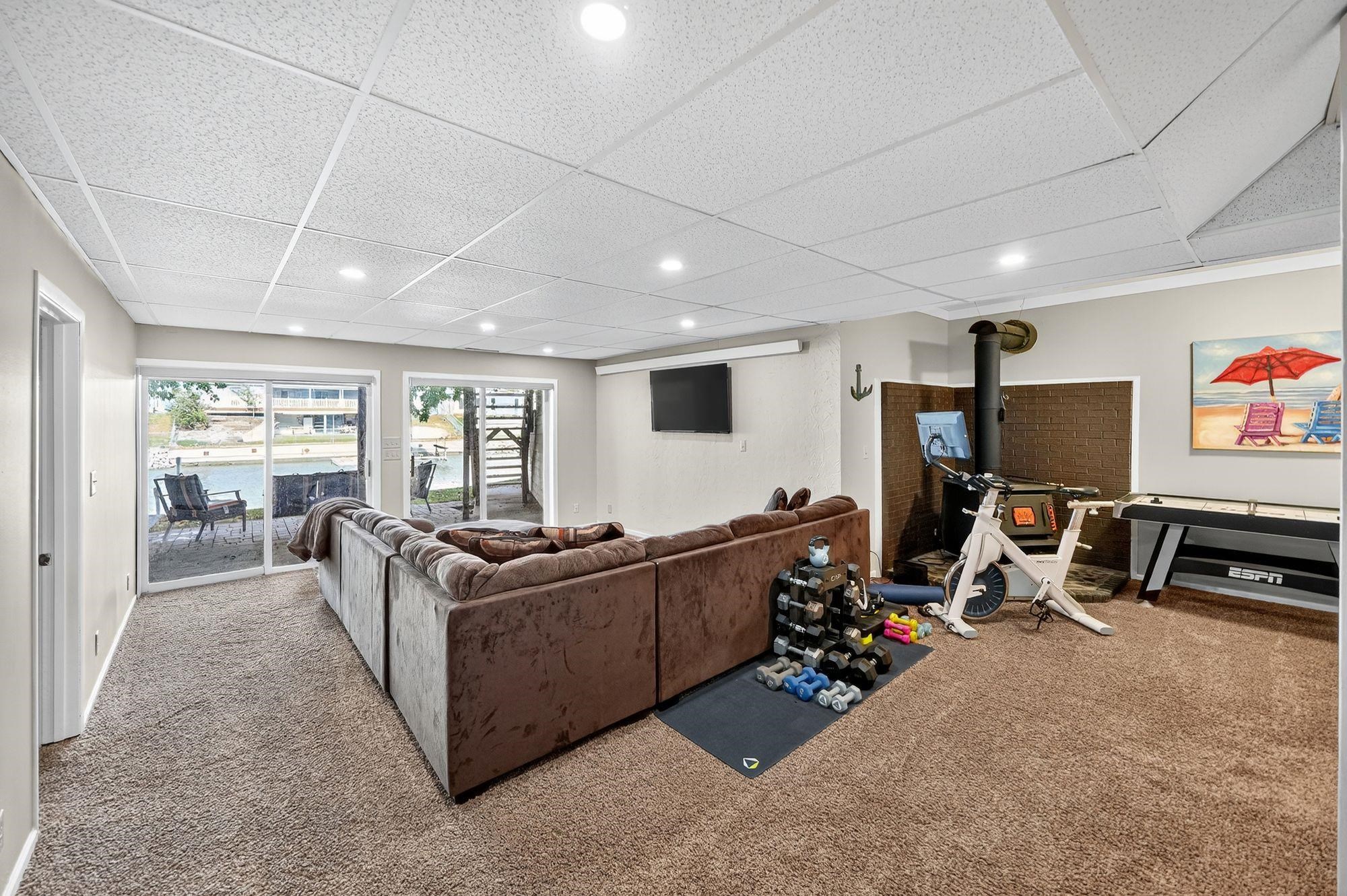 95 Lakeview Acres Dr