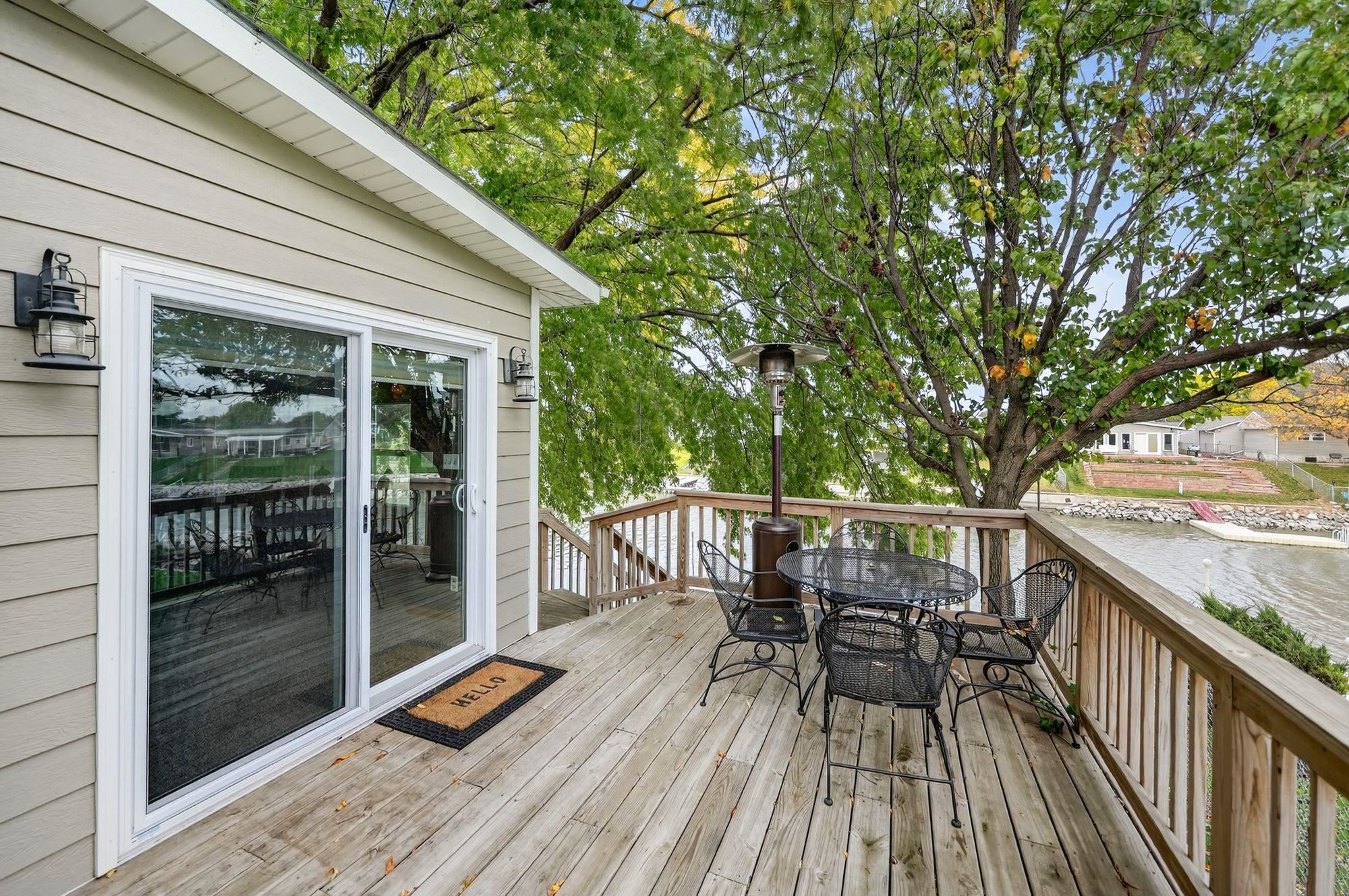 95 Lakeview Acres Dr