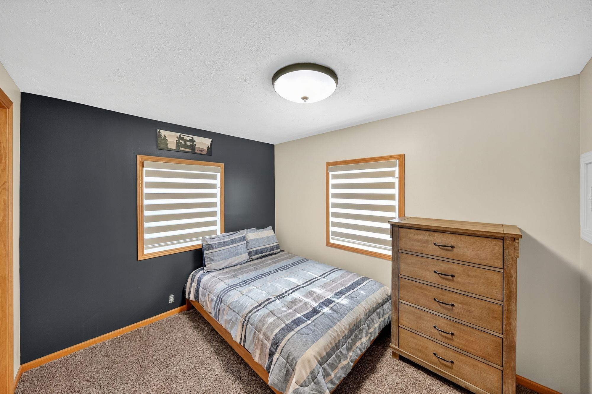 95 Lakeview Acres Dr