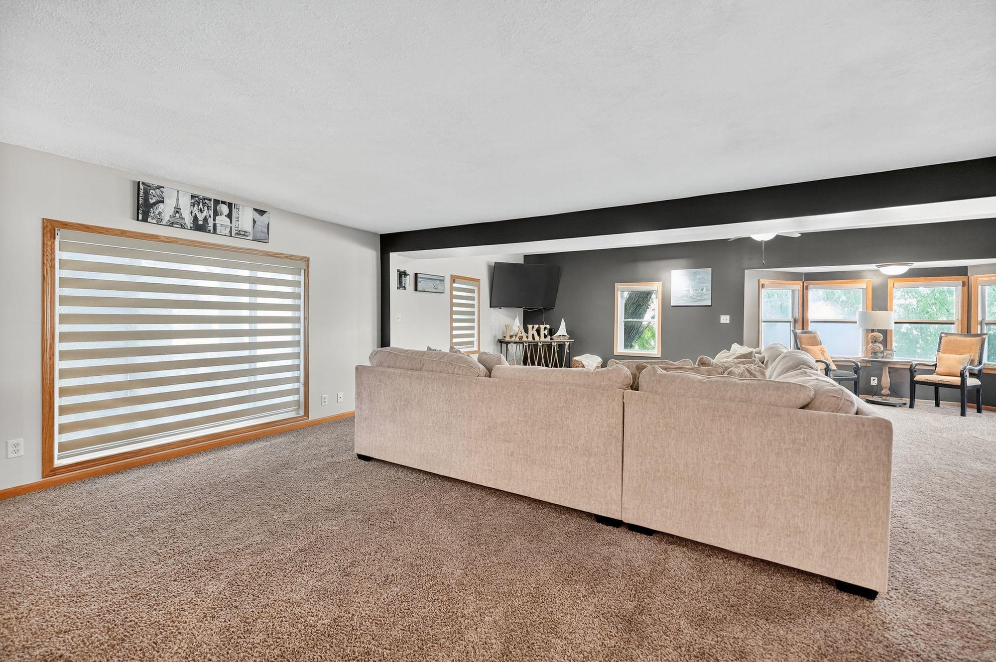 95 Lakeview Acres Dr
