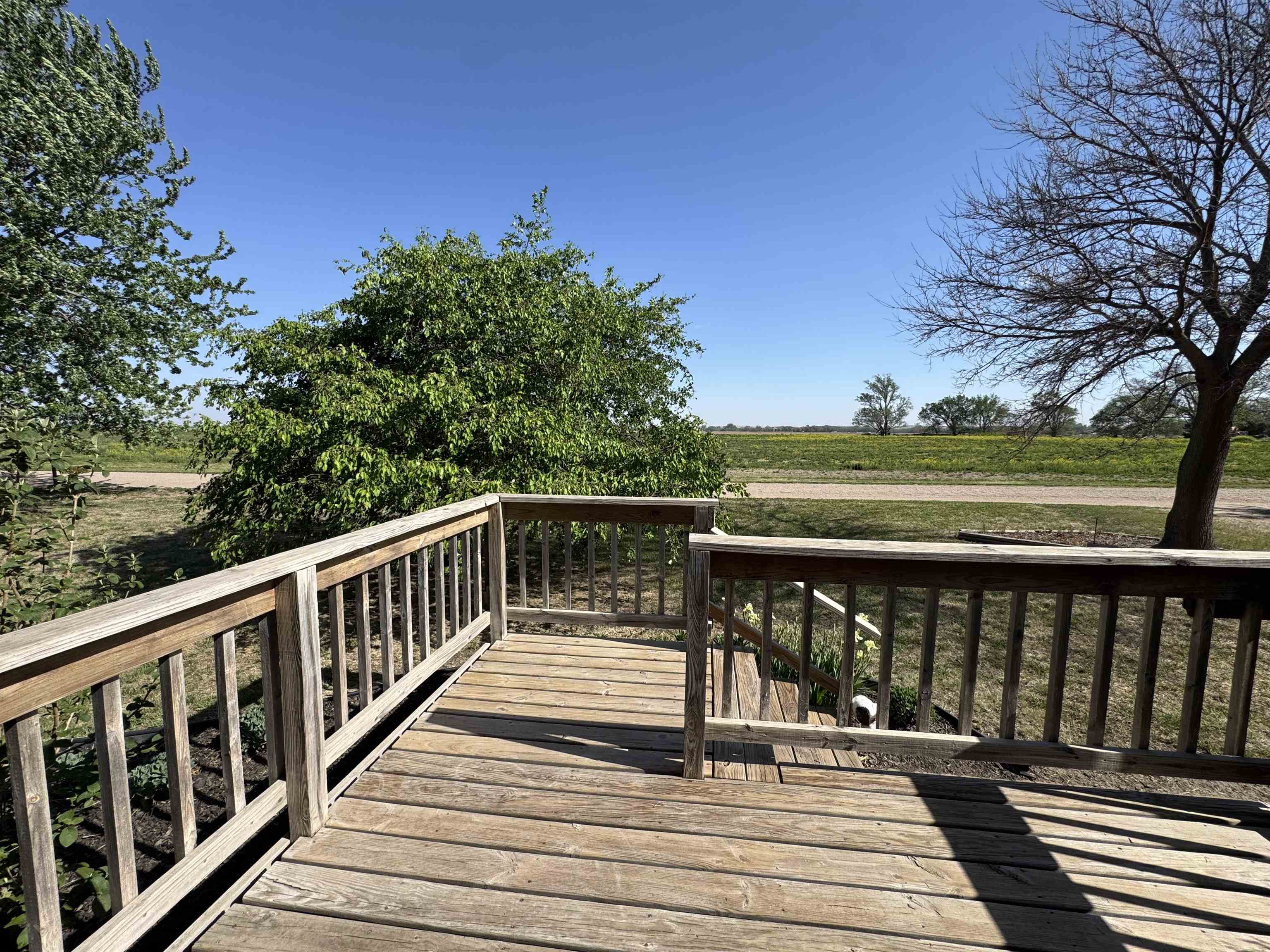 16 N Rushmore Drive