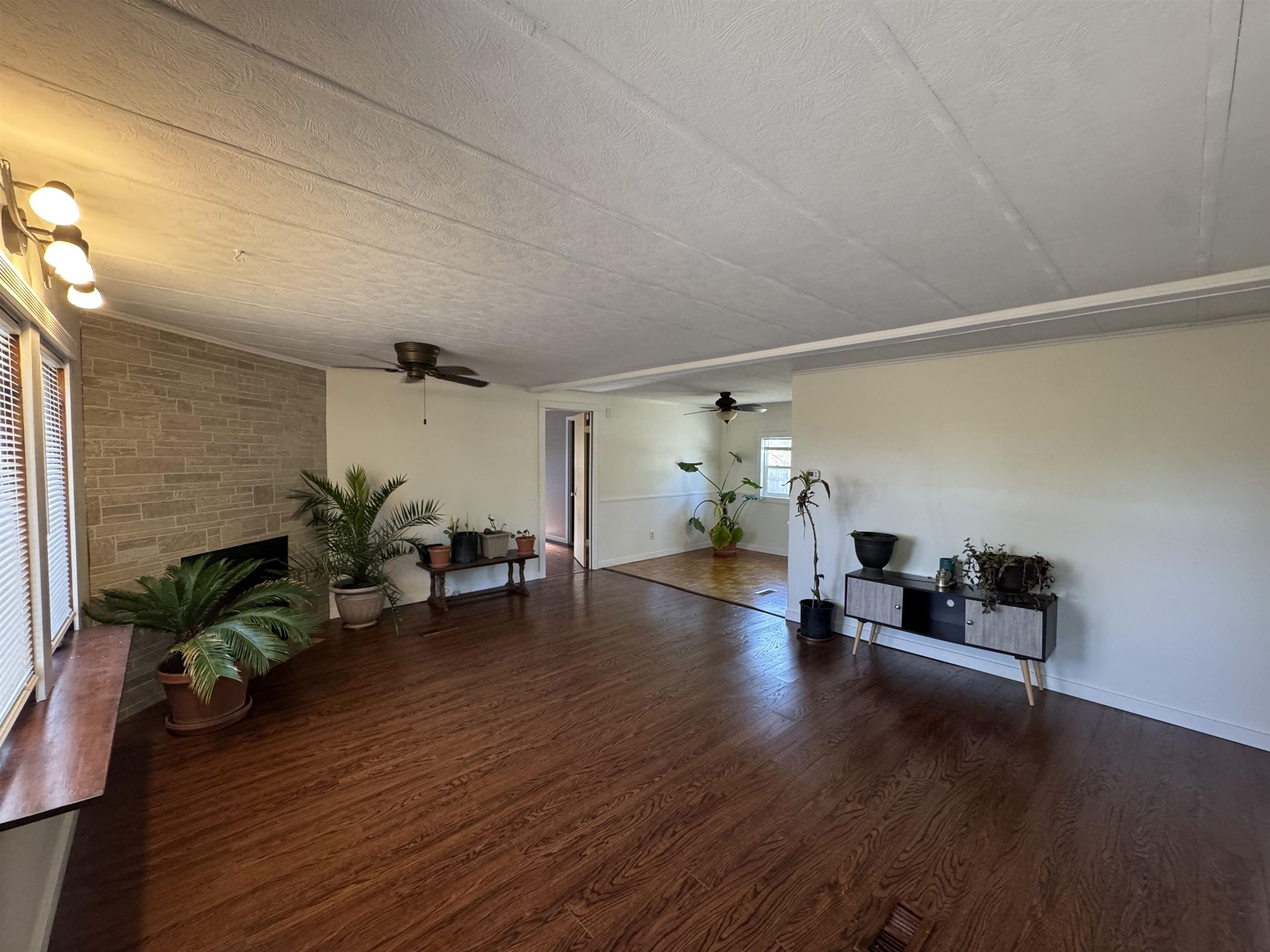 16 N Rushmore Drive