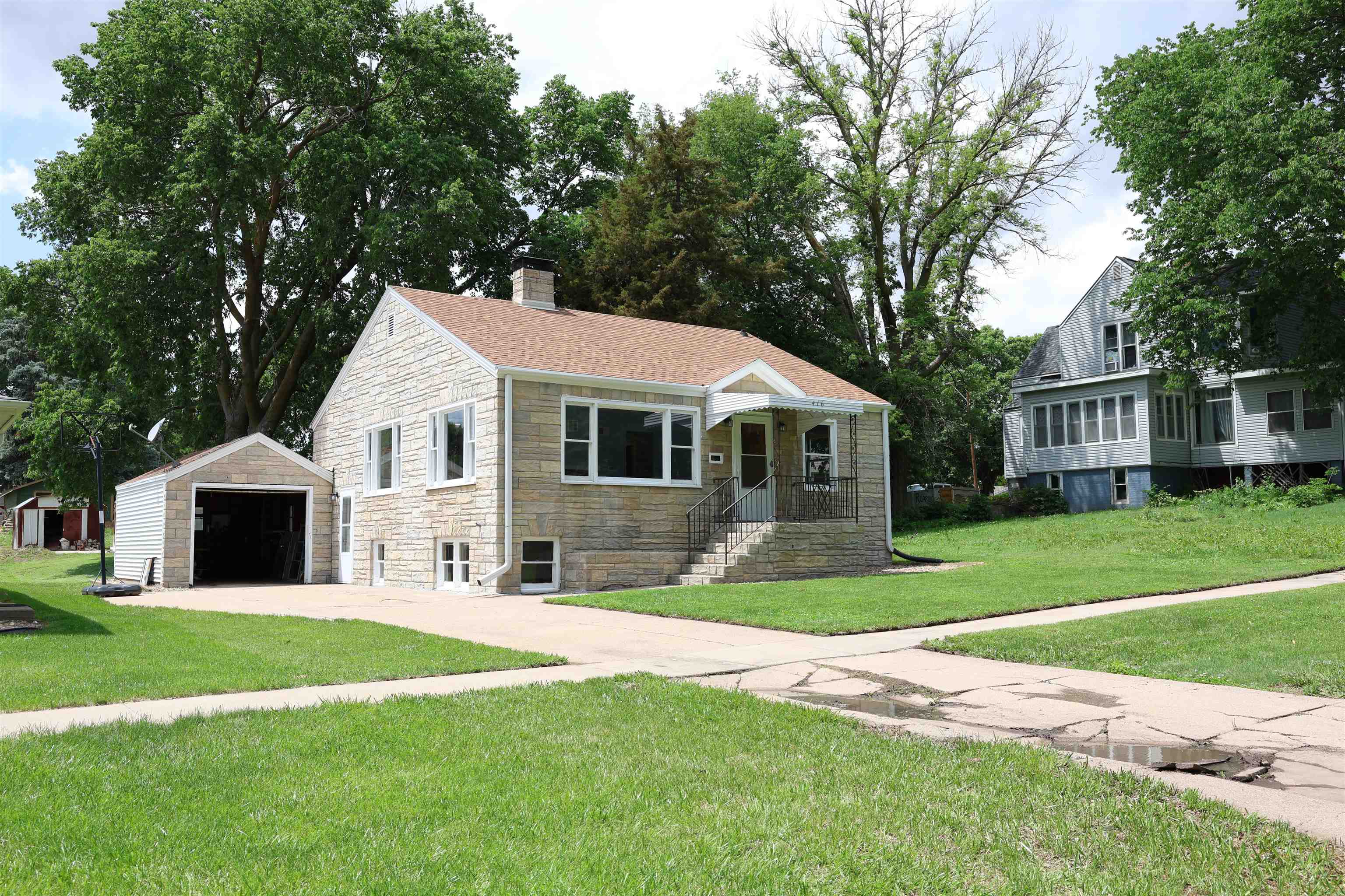 416 Alba Avenue