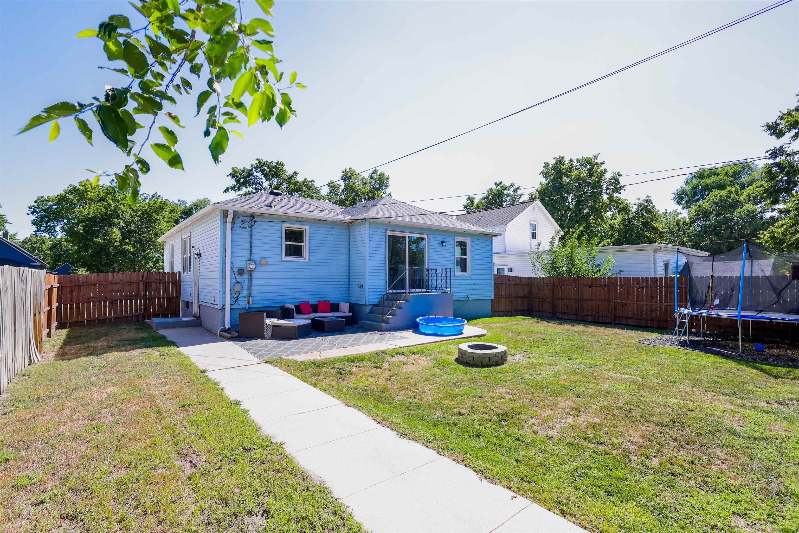 206 E 28th St.