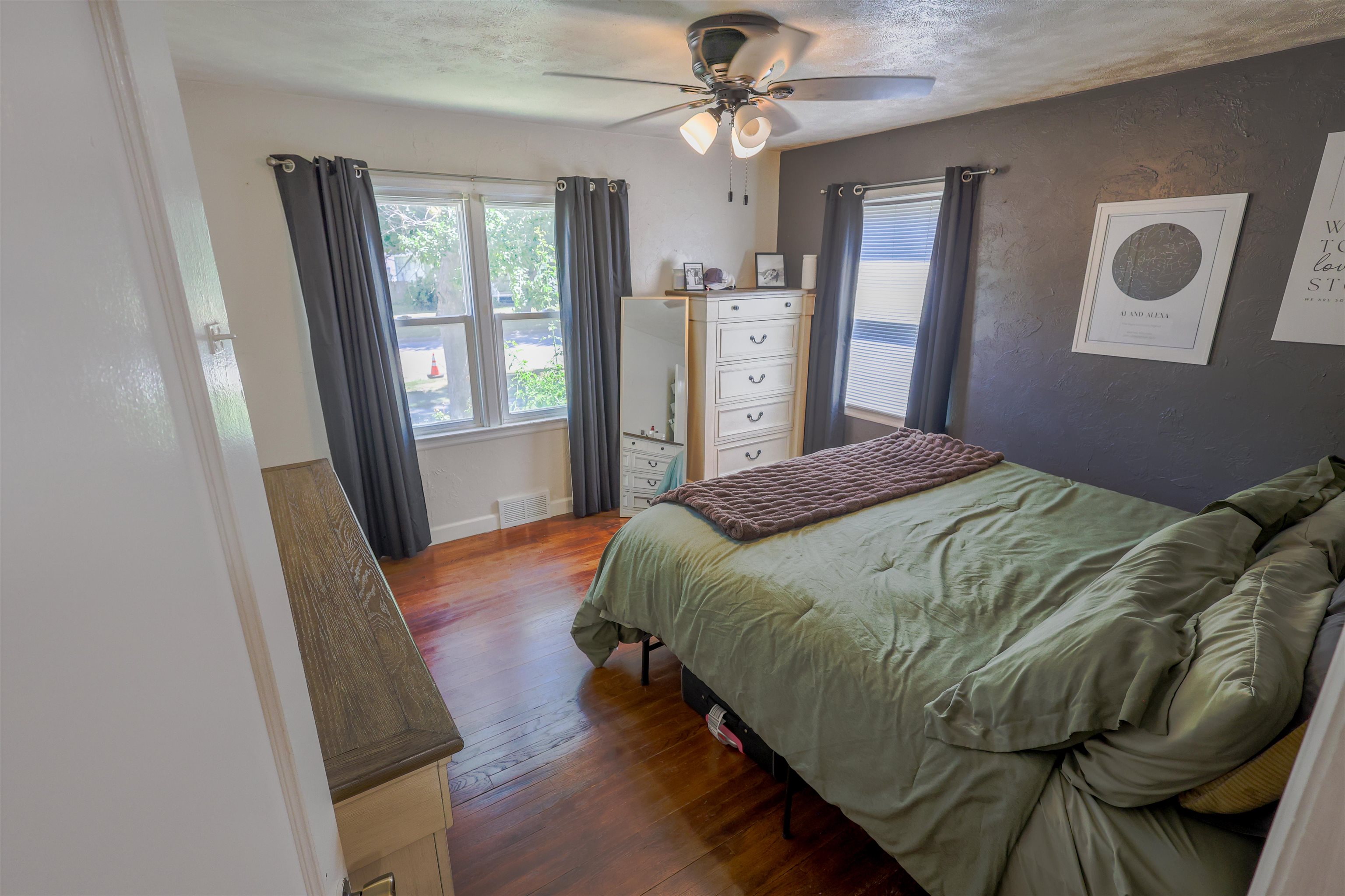 206 E 28th St.