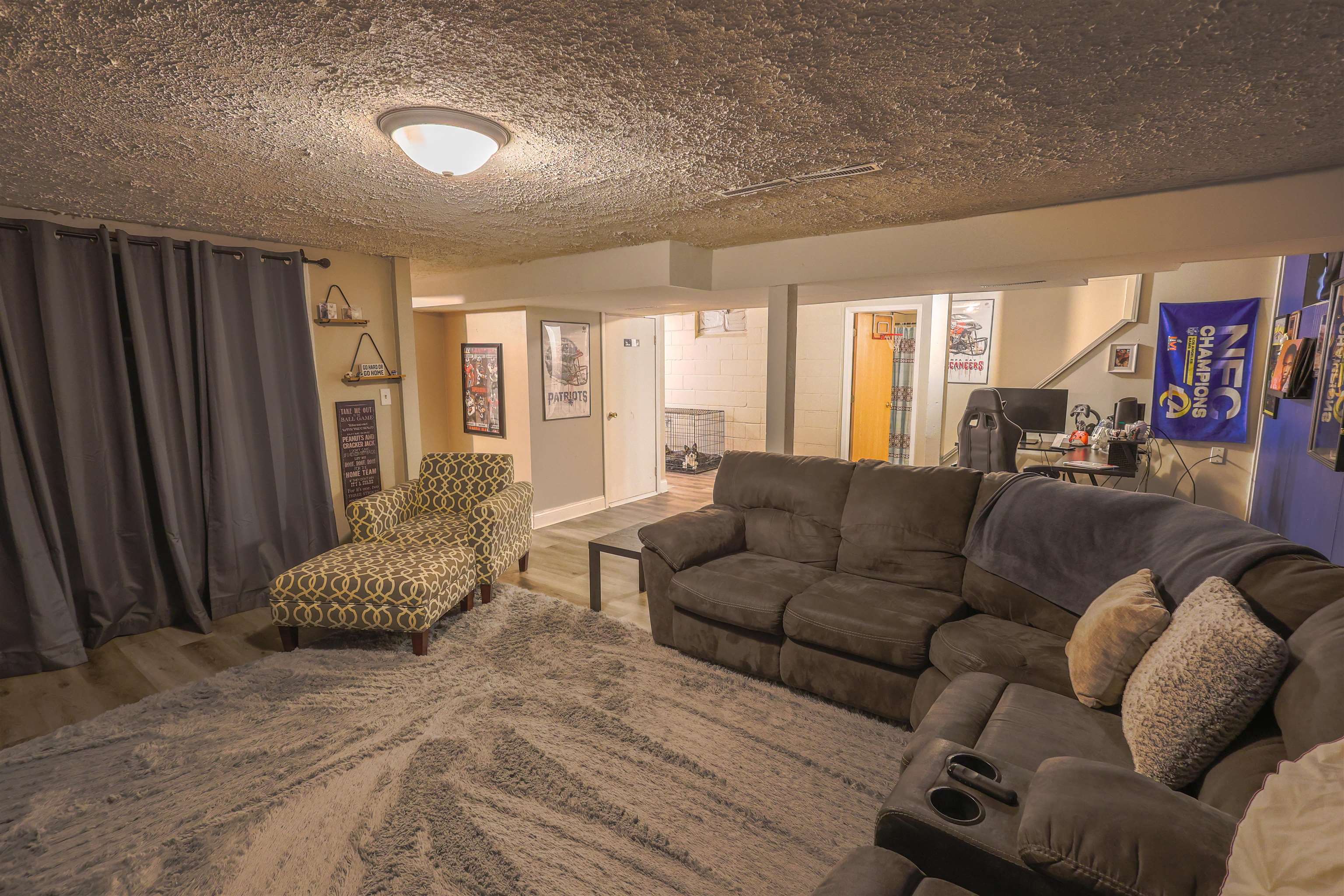 206 E 28th St.