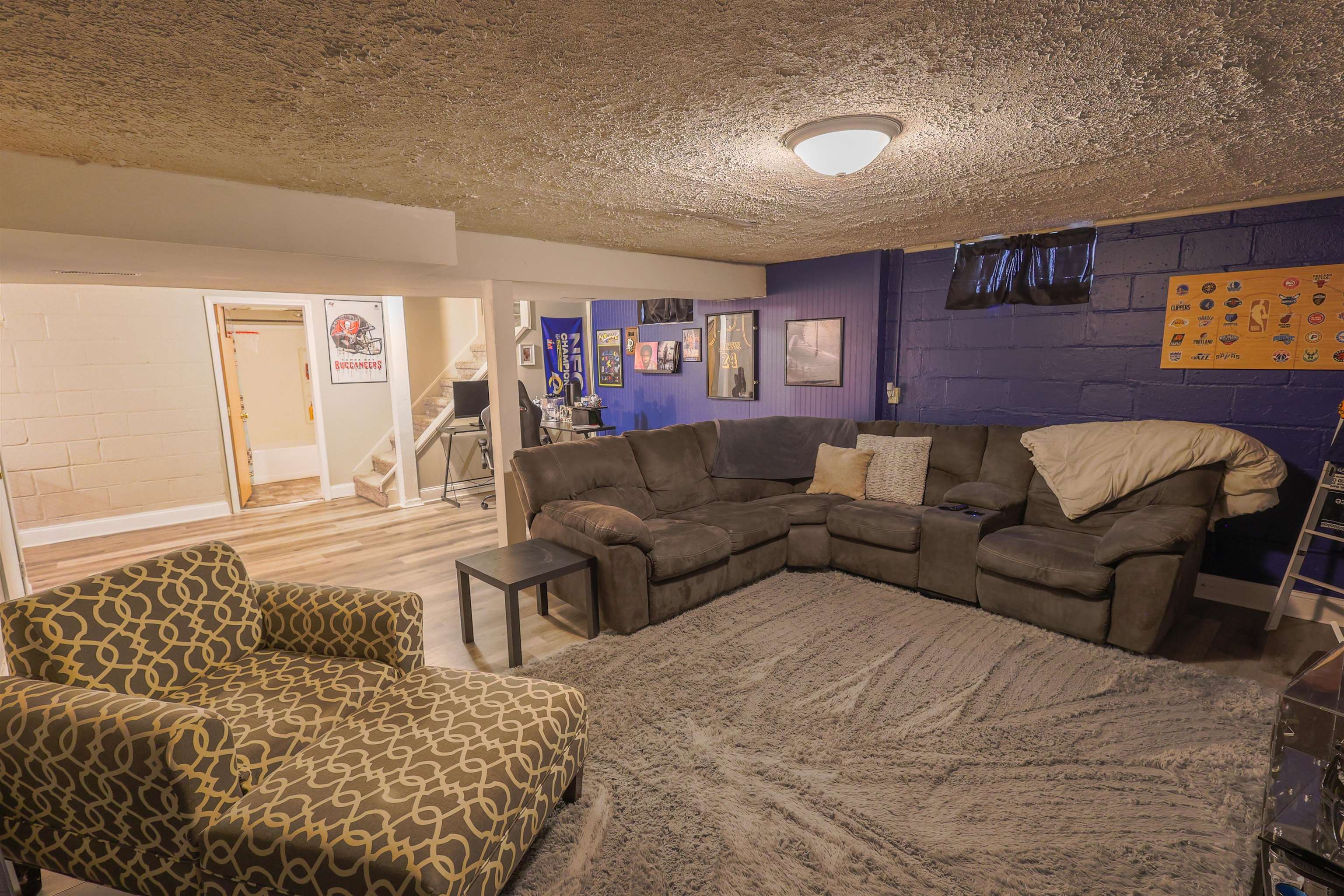 206 E 28th St.