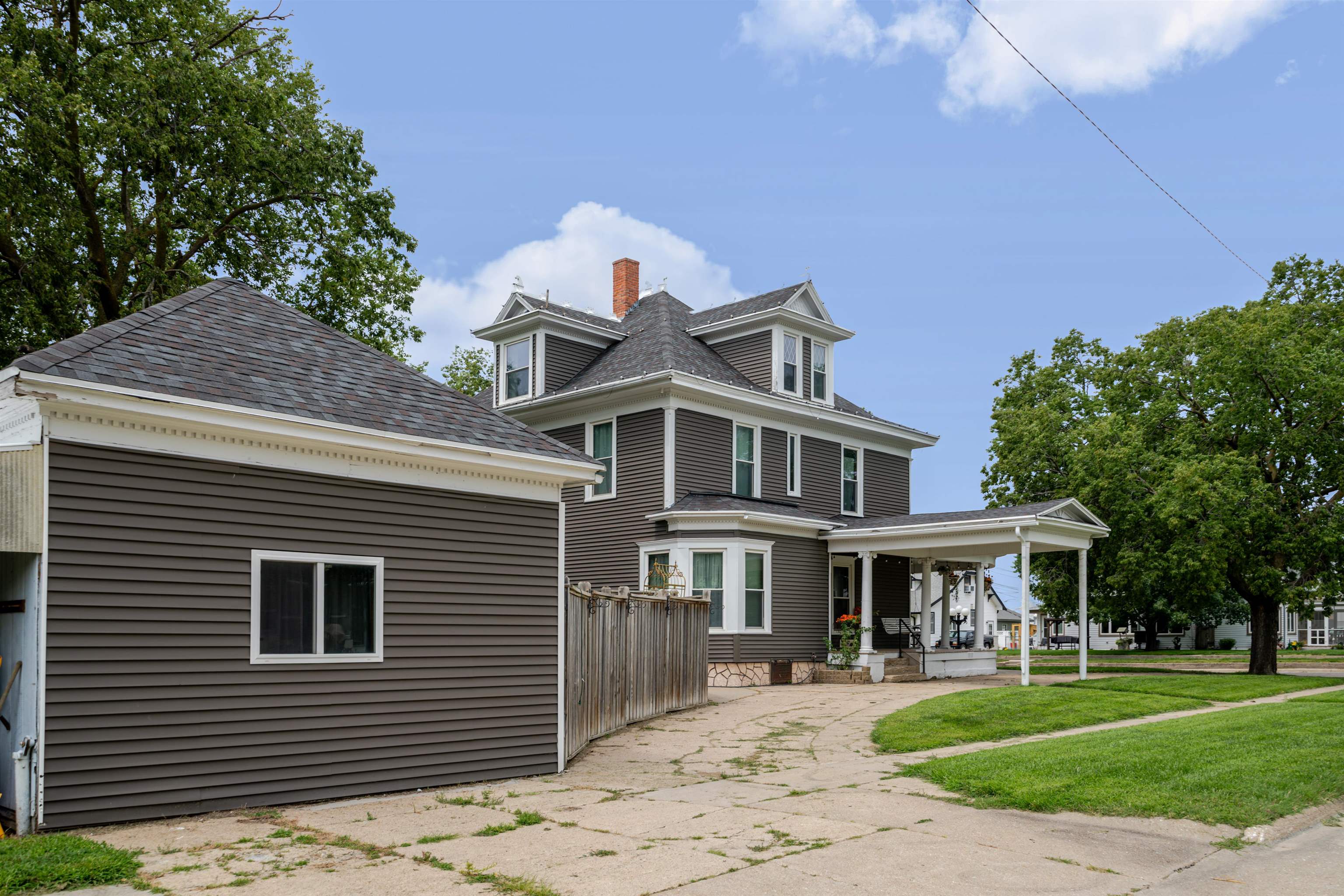 704 H Street