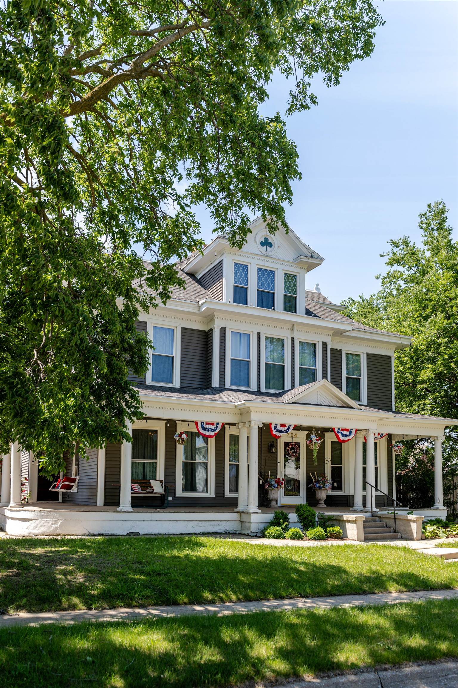704 H Street